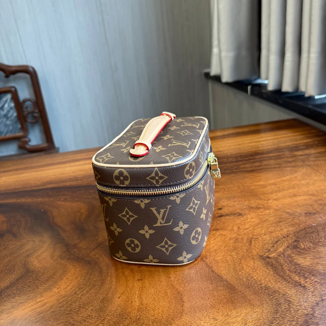 Клатчи Женские Louis Vuitton 340524