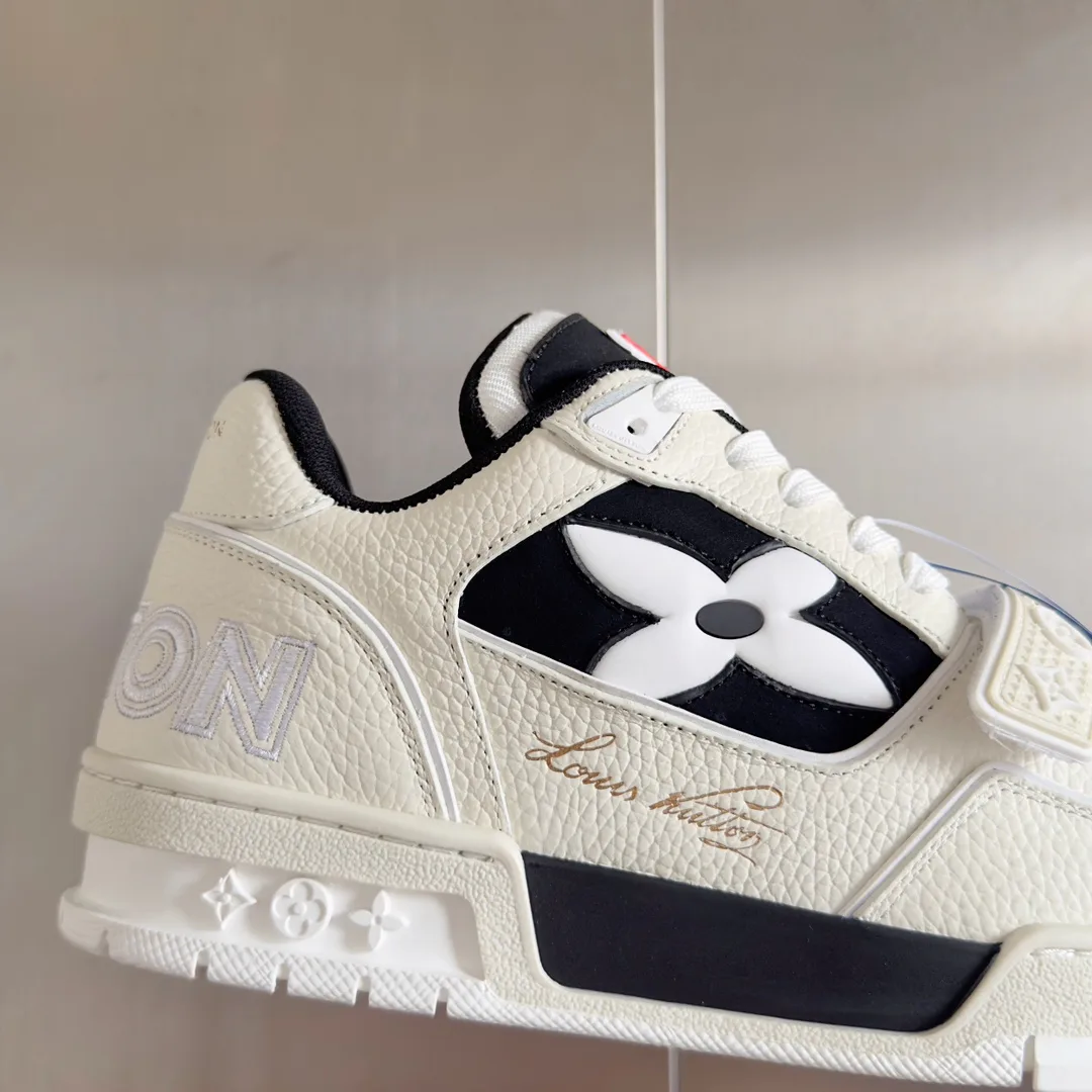 Кроссовки Женские Louis Vuitton 8919