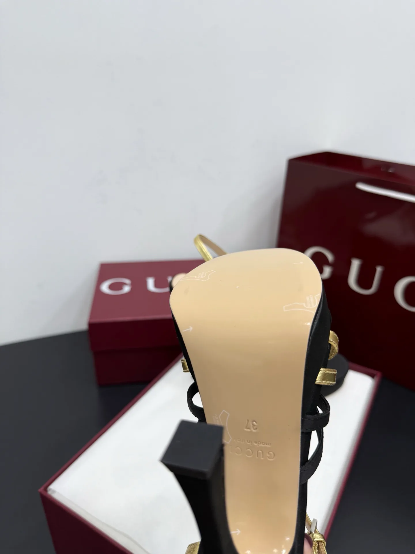 Босоножки Женские Gucci 457927