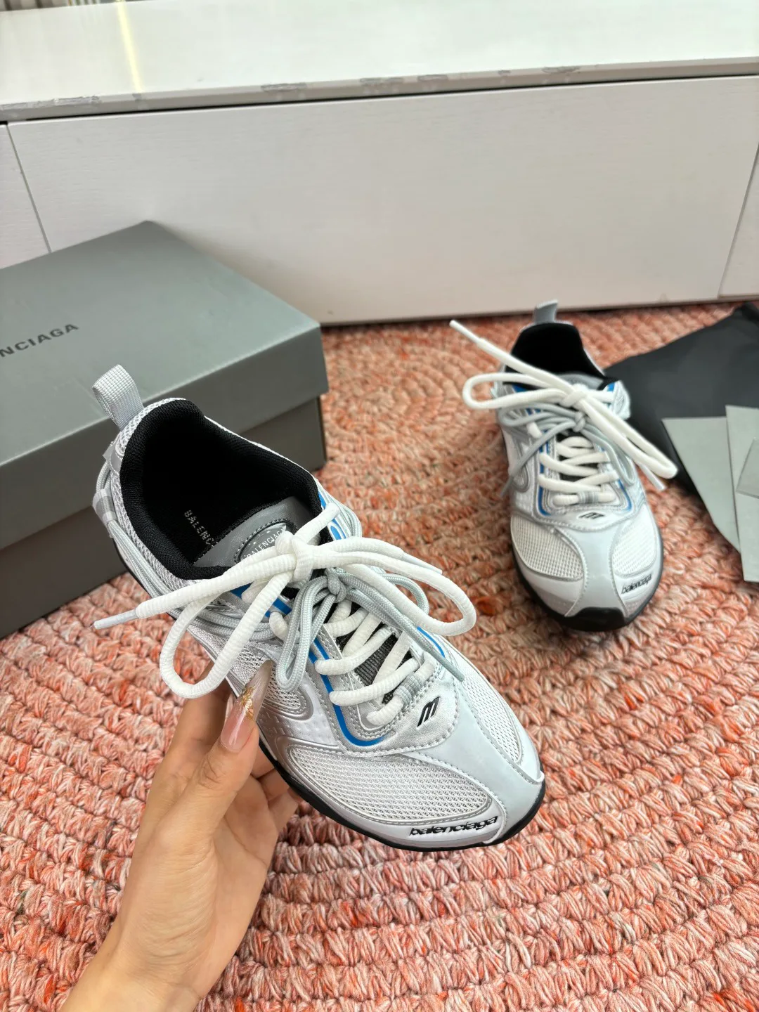 Кроссовки Женские Balenciaga 12128345
