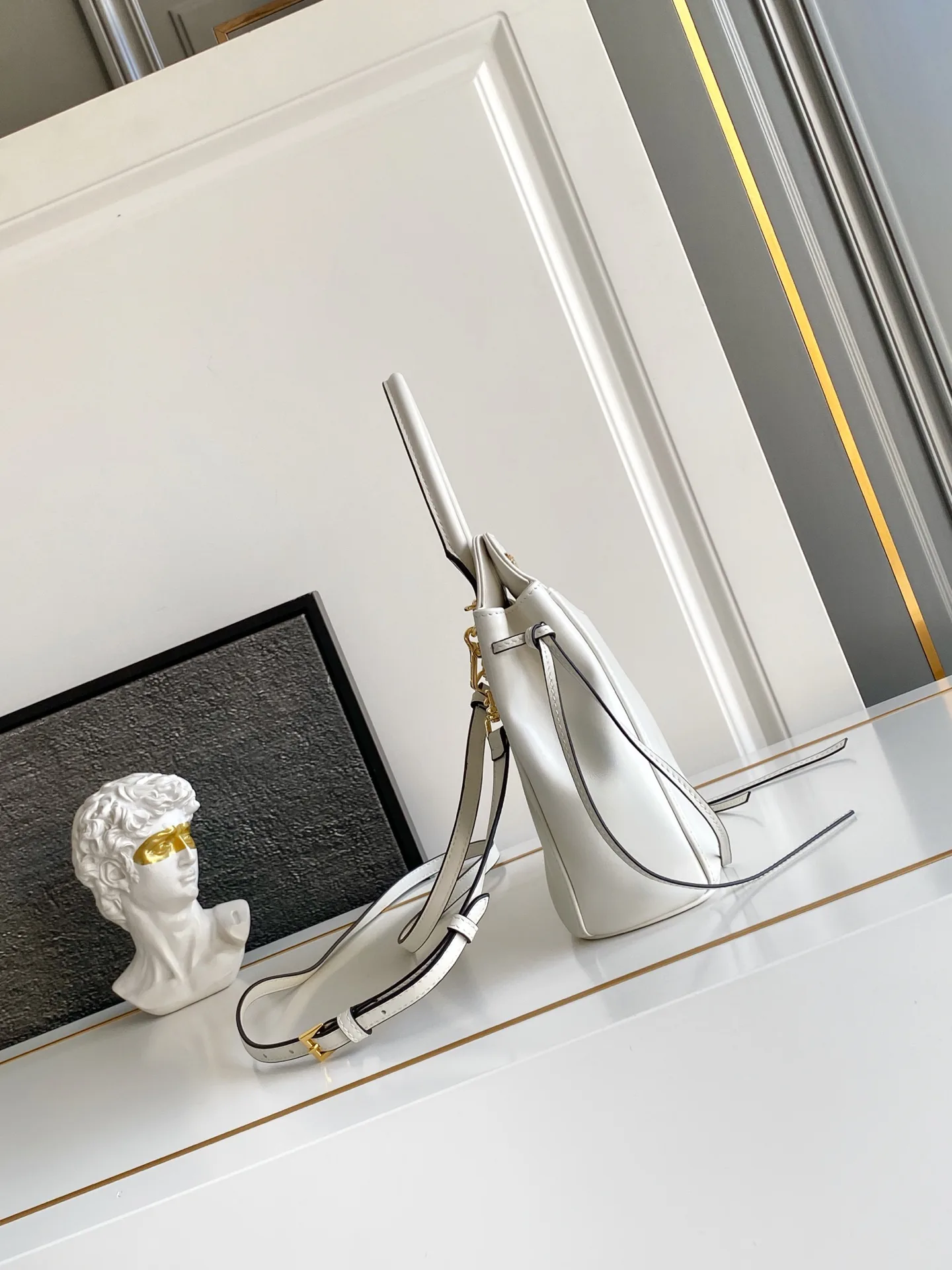 Классические Сумки Женские Prada 13368491