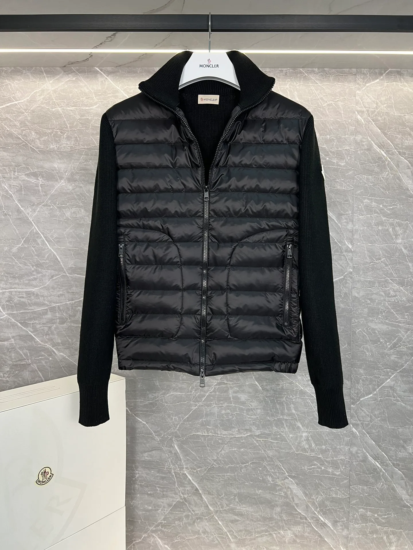 Куртки И Пуховики Женские Moncler 18131381