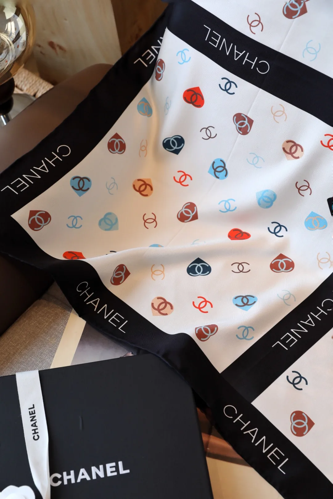 Шарфы Chanel 13449372