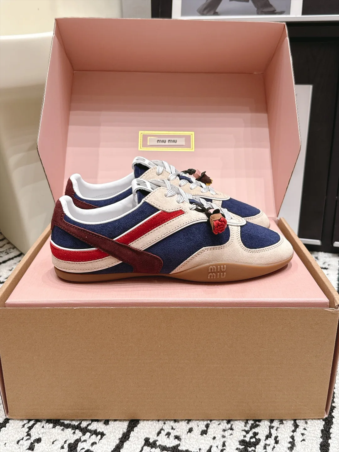 Кроссовки Женские Miu Miu 18490658