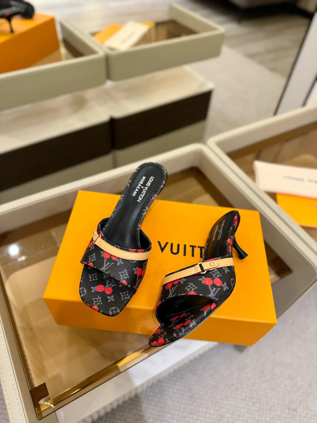 Сандалии Женские Louis Vuitton 9865361
