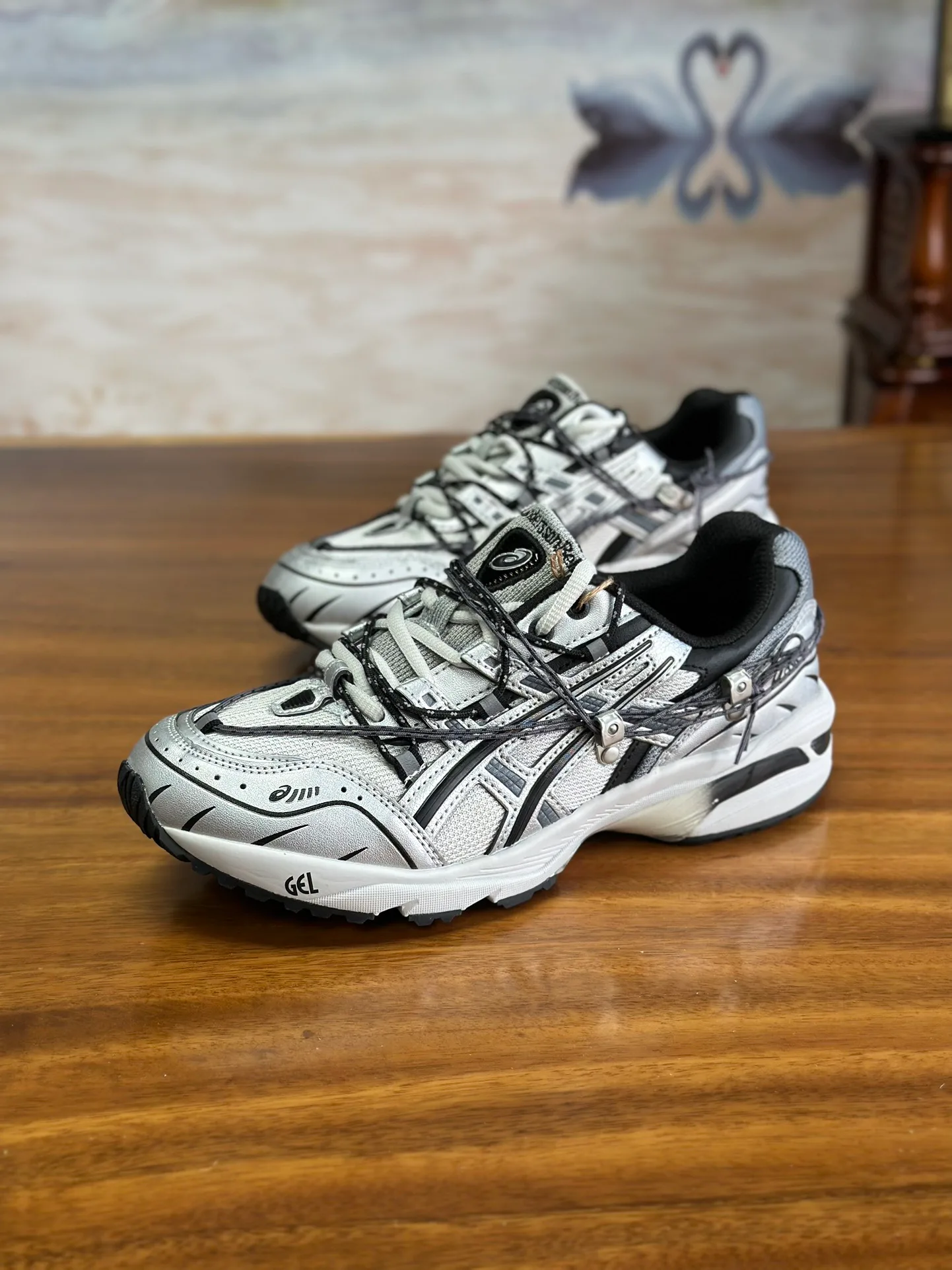 Кроссовки Женские Asics 17962309
