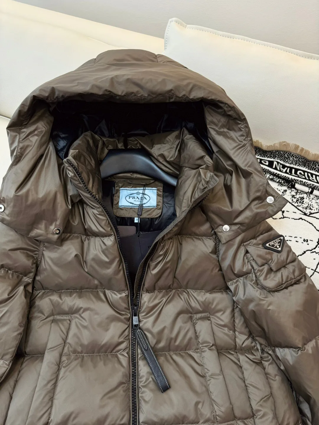 Куртки И Пуховики Женские Prada 17910126