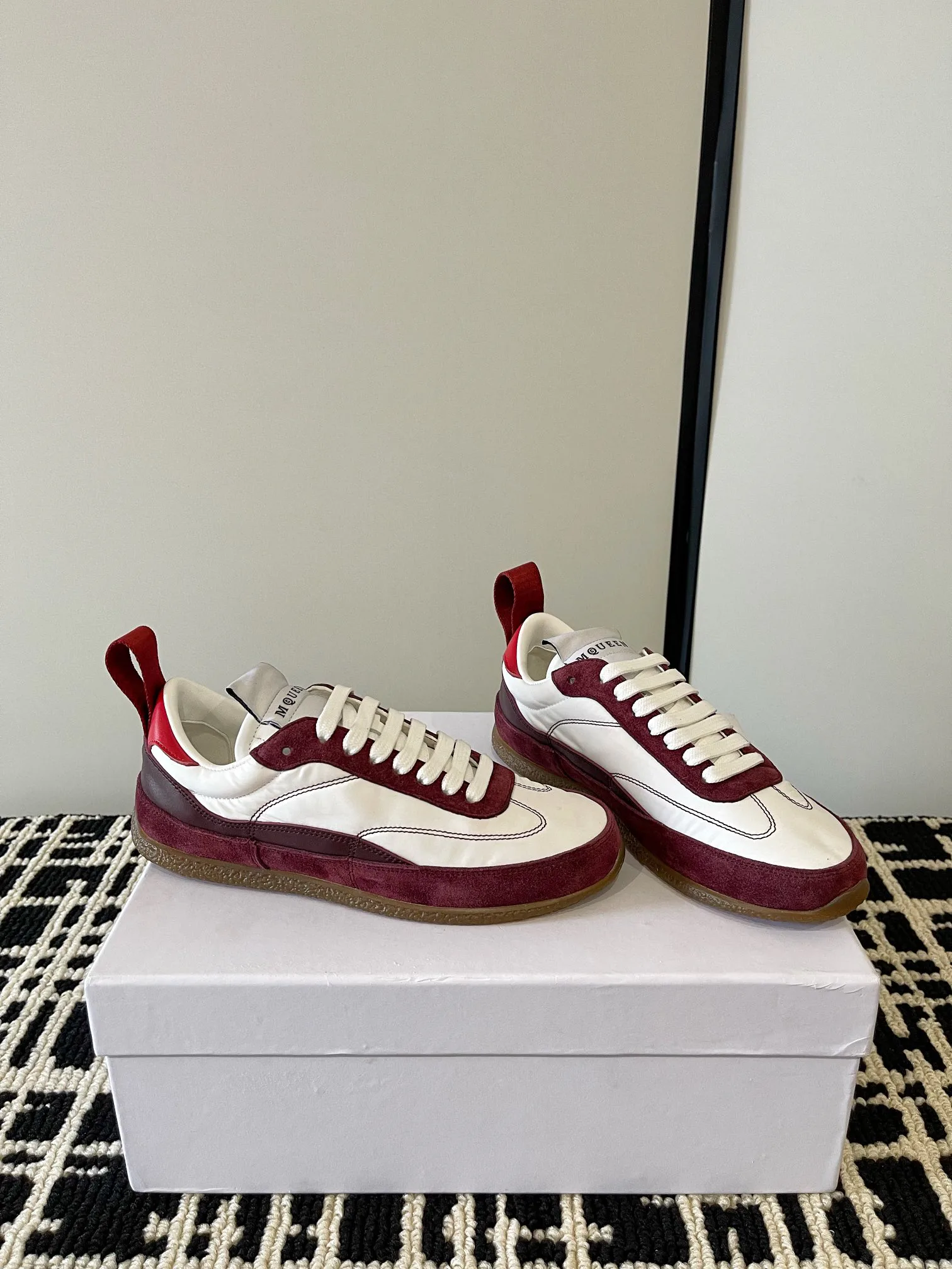 Кроссовки Женские Alexander Mcqueen 10654957