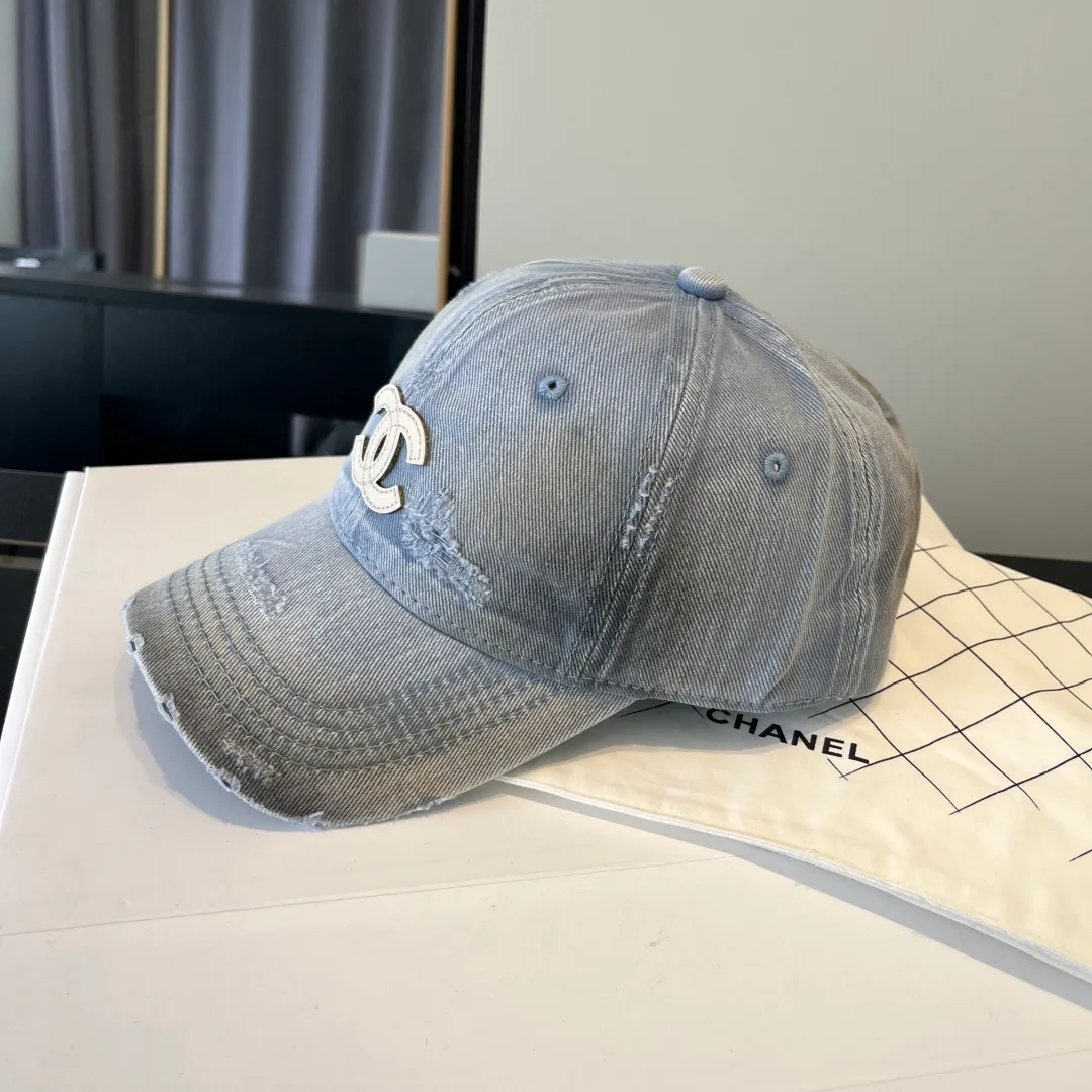 Головные Уборы Chanel 11488860