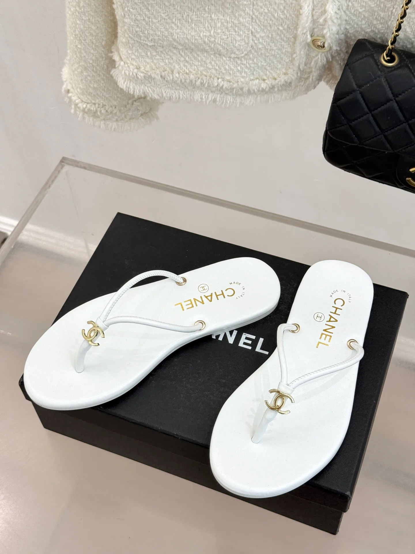 Шлепанцы Женские Chanel 11646717