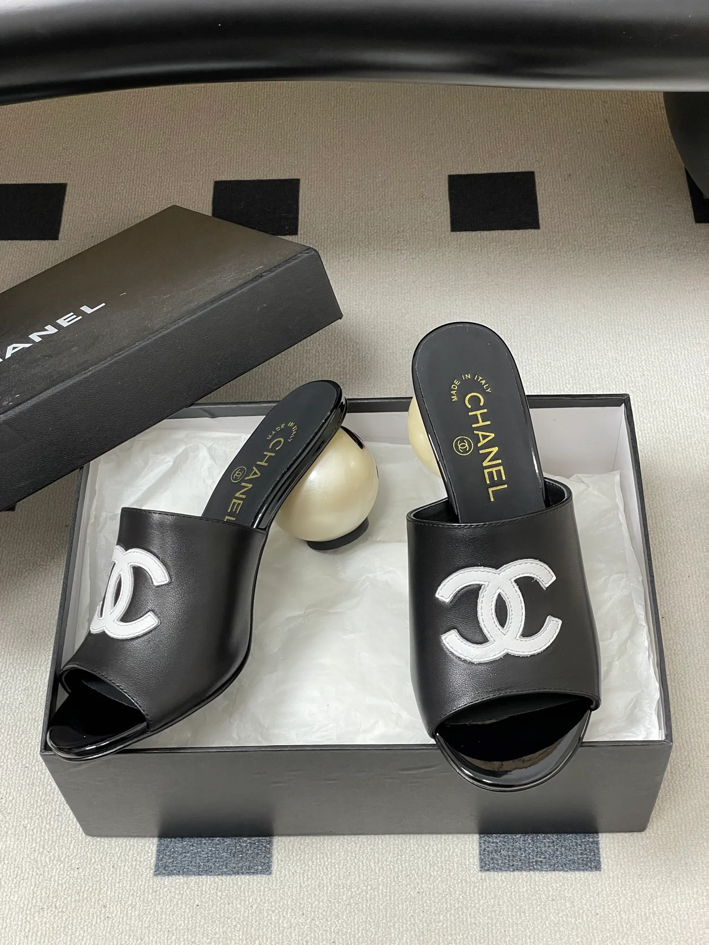 Босоножки Женские Chanel 10993911