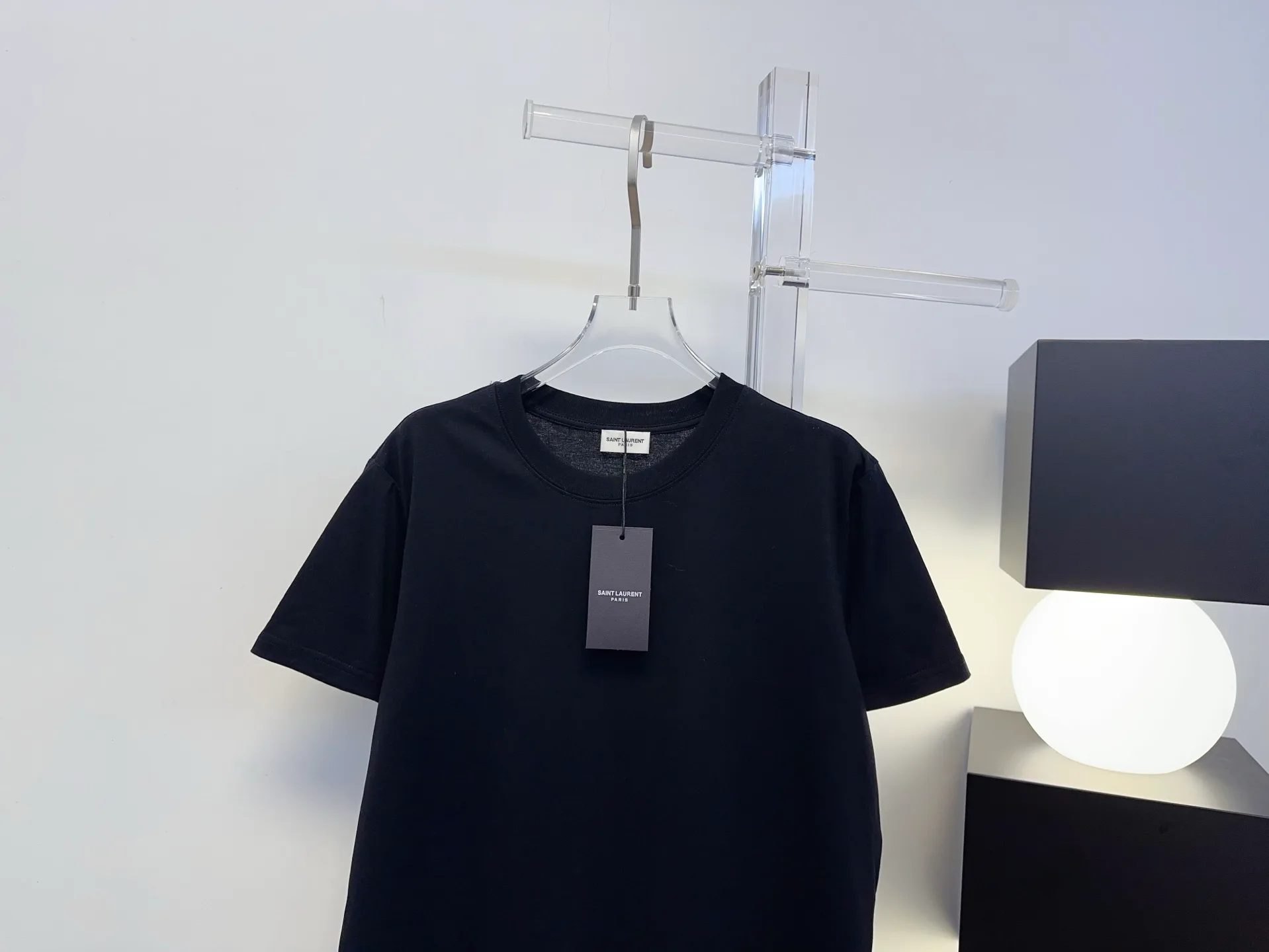 Футболки Женские Saint Laurent 11470295