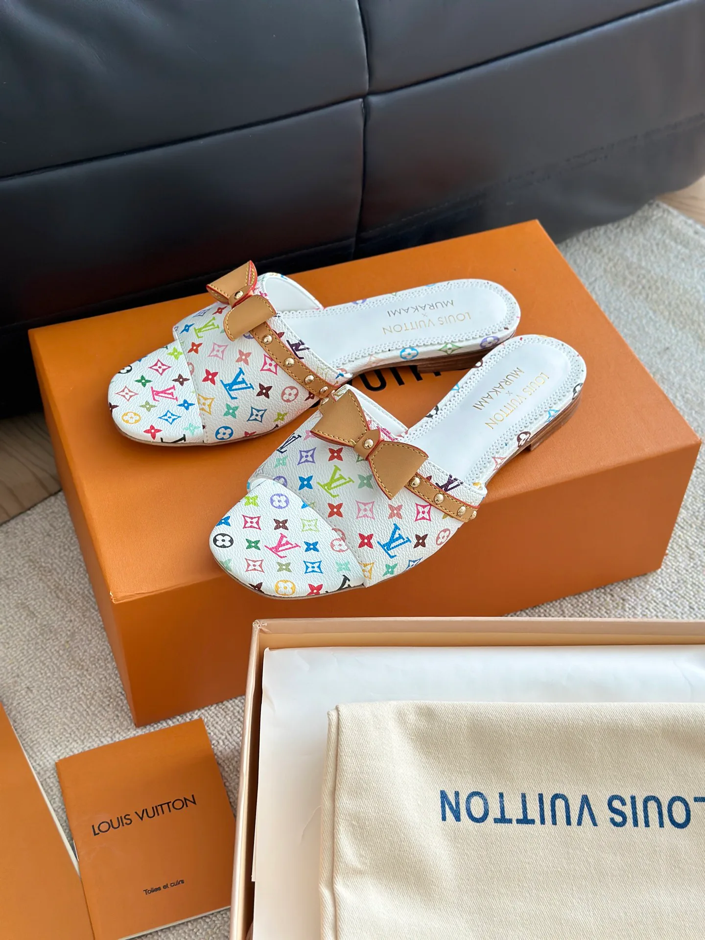Шлепанцы Женские Louis Vuitton 12798377