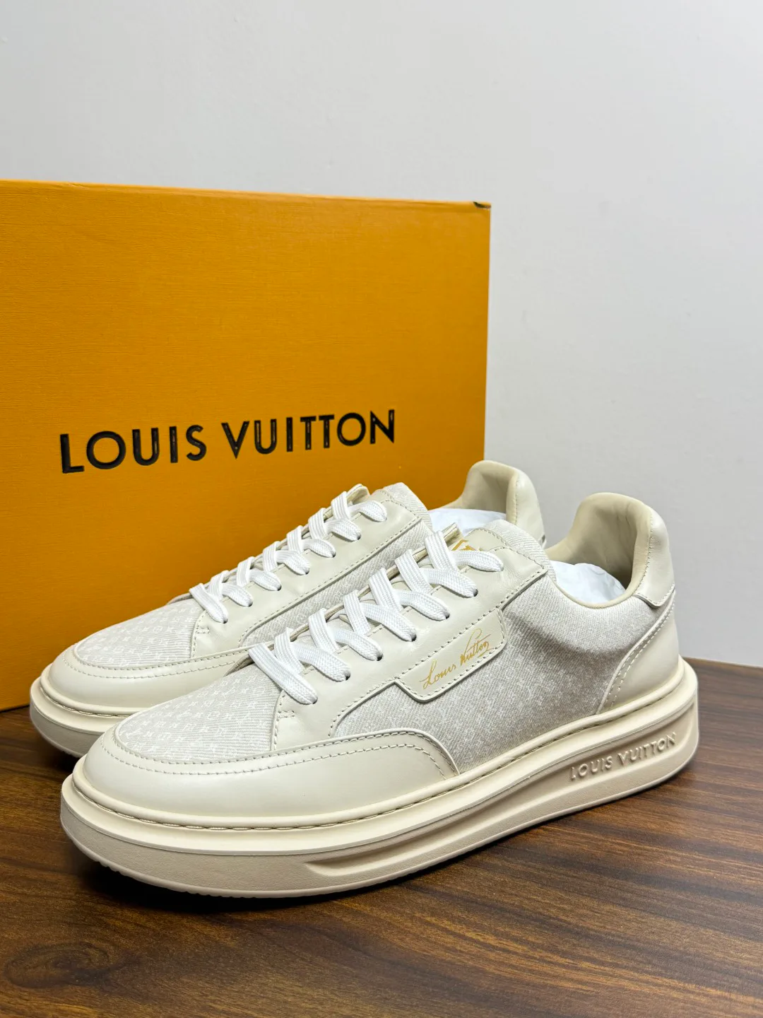 Кроссовки Мужские Louis Vuitton 19623461