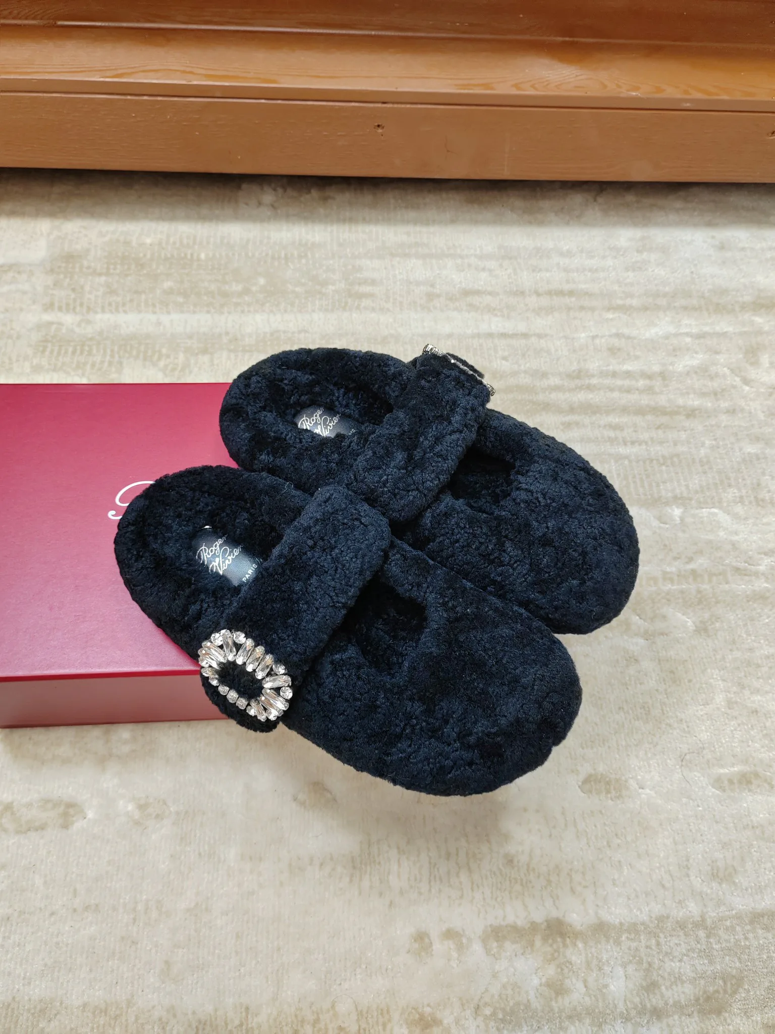 Тапочки Женские Roger Vivier 17852284