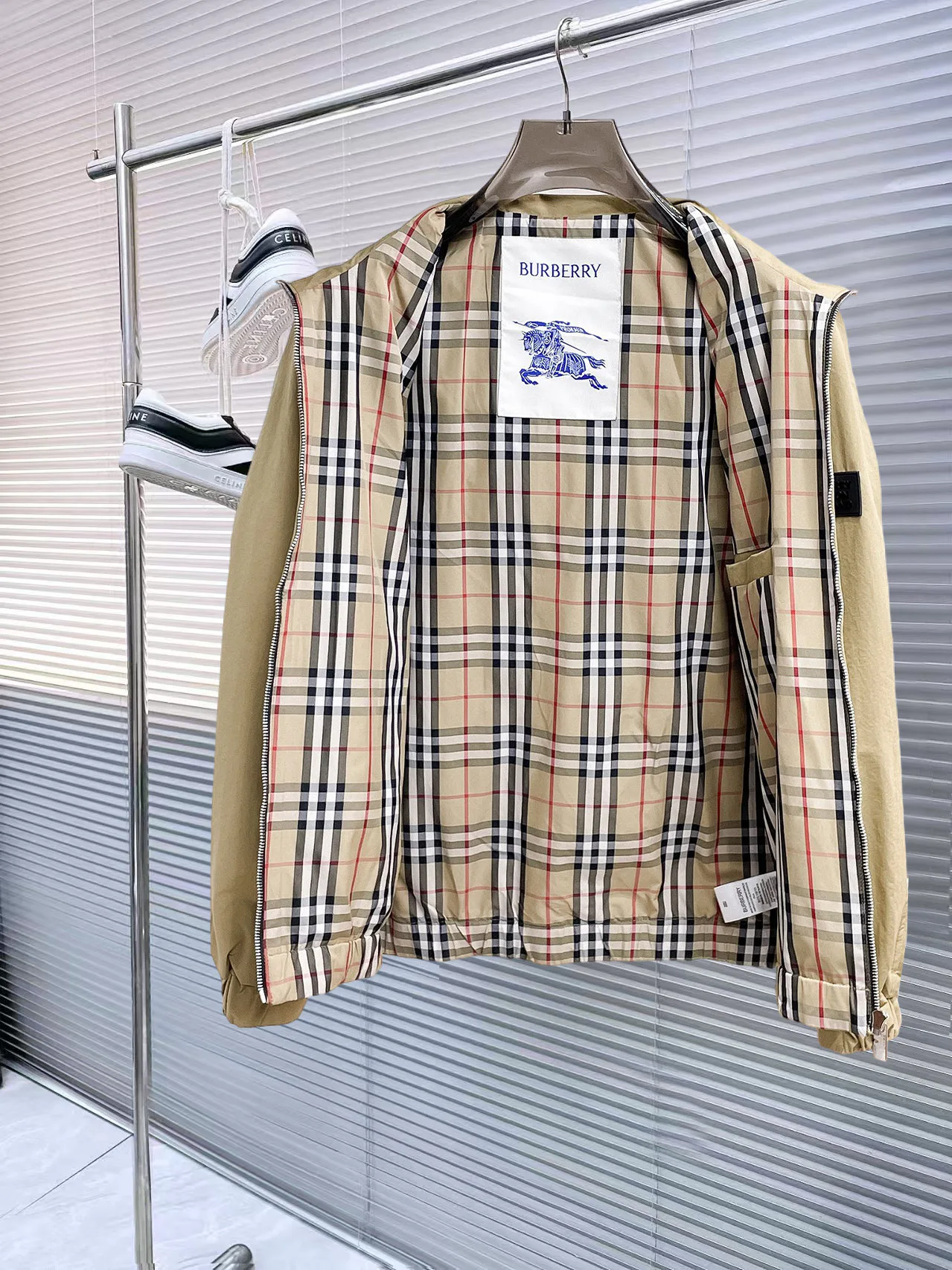 Куртки И Пуховики Мужские Burberry 17924246