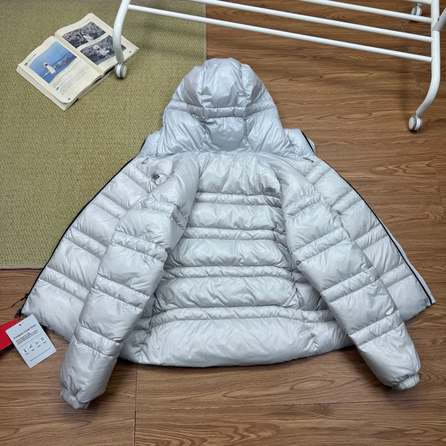 Куртки И Пуховики Женские New Balance 1966618