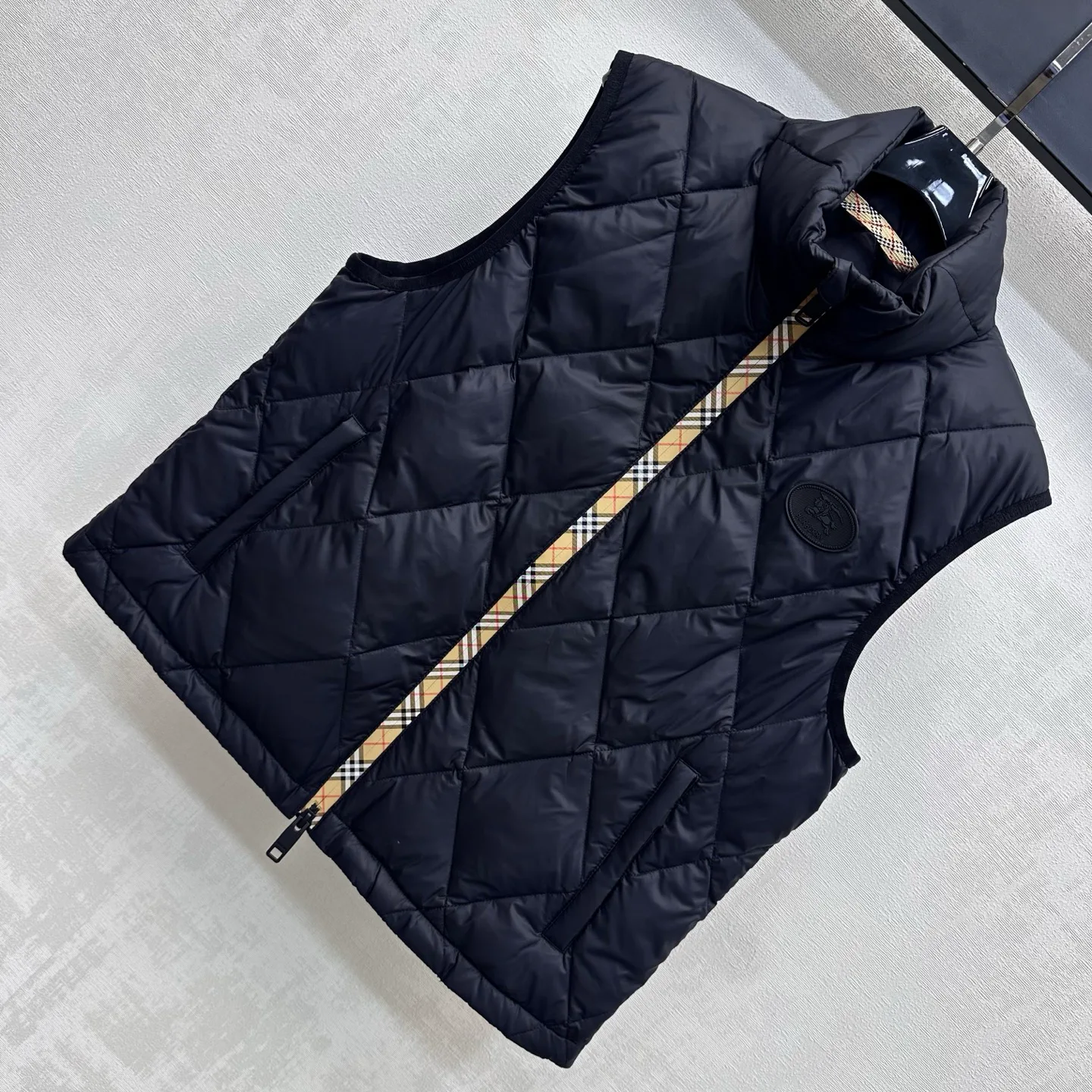 Жилеты Женские Burberry 18529712