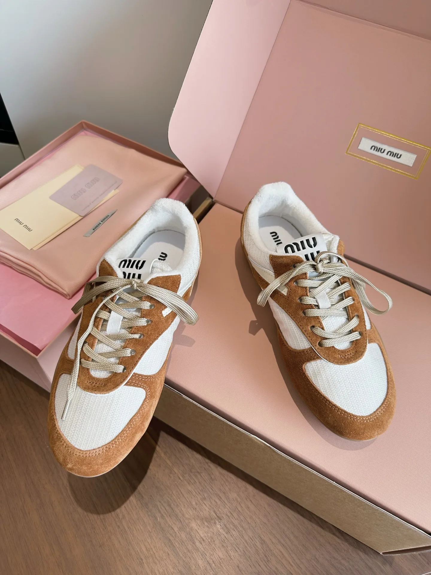 Кроссовки Женские Miu Miu 18444018
