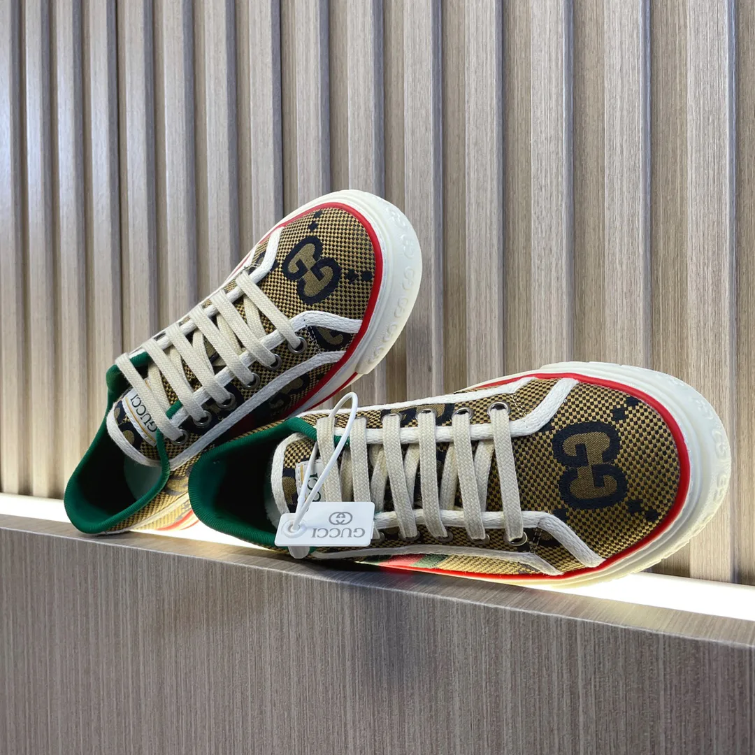 Кроссовки Женские Gucci 19691196