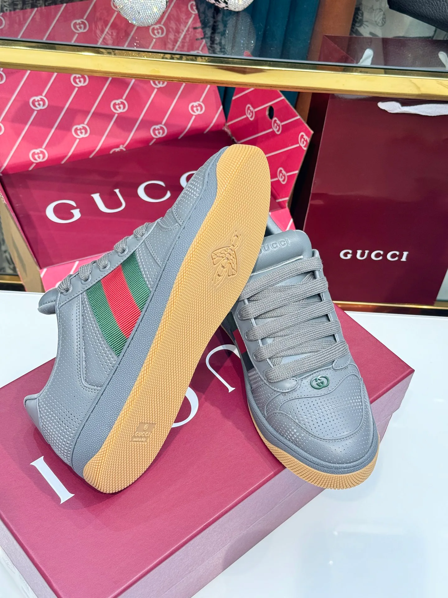 Кроссовки Женские Gucci 17946875