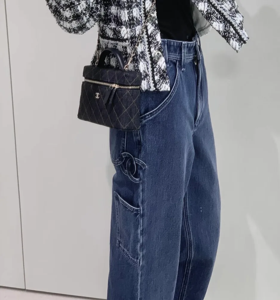 Джинсы Женские Chanel 10234565