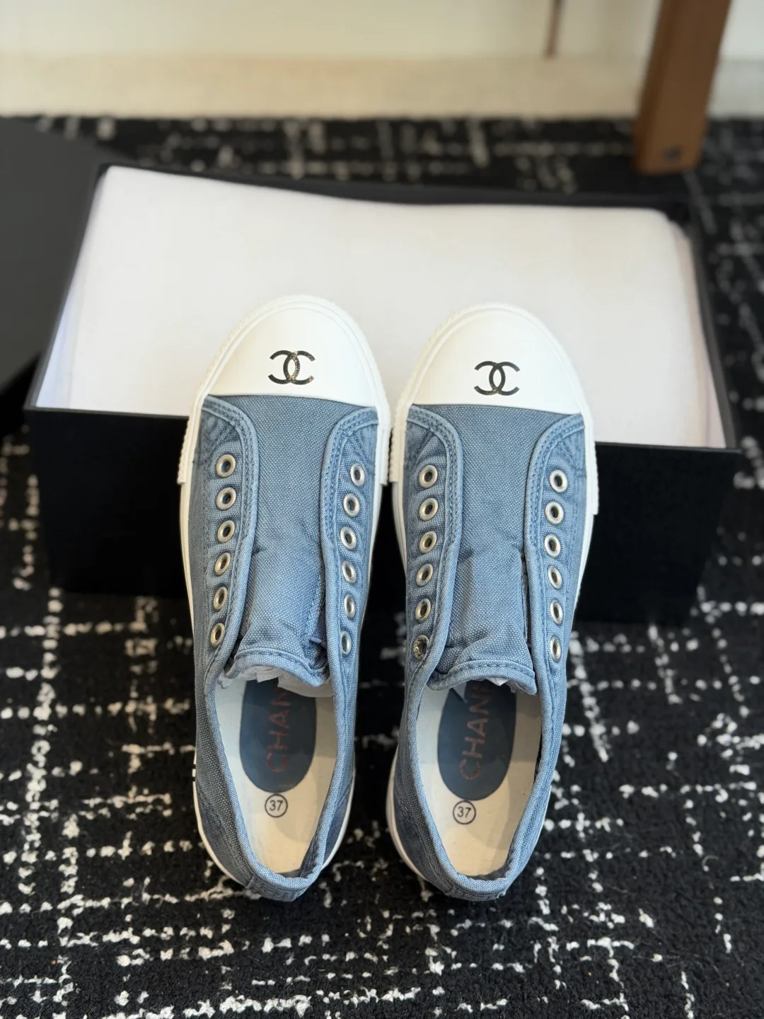 Кроссовки Женские Chanel 17425357