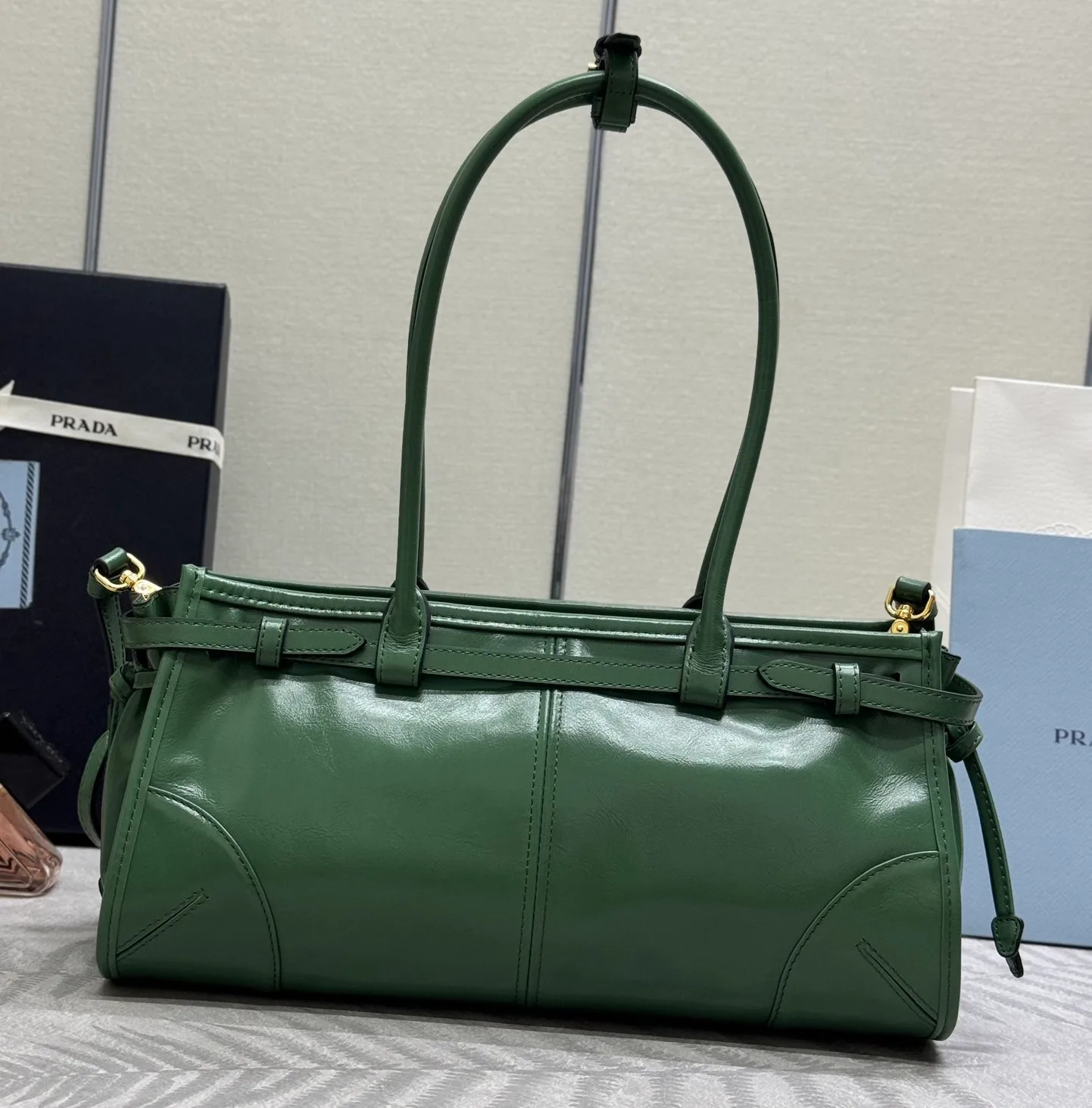 Классические Сумки Женские Prada 11462500