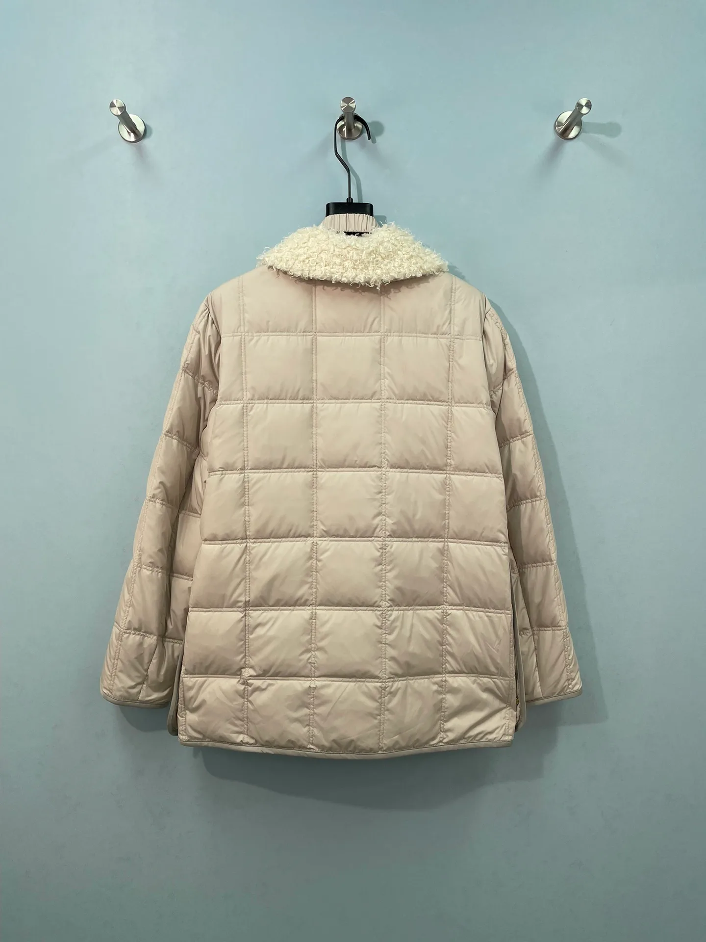 Куртки И Пуховики Женские Moncler 17913388