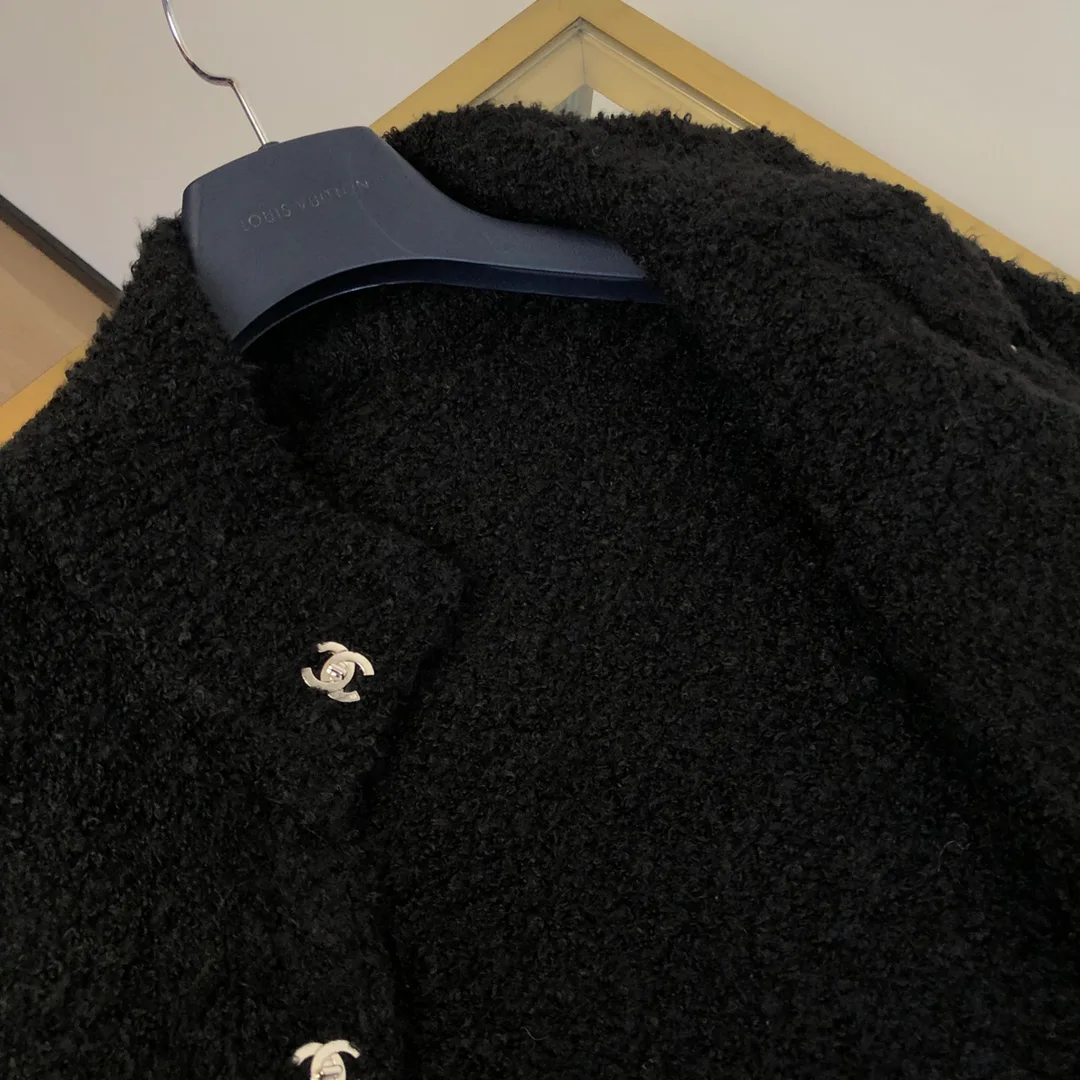 Куртки И Пуховики Женские Chanel 614056