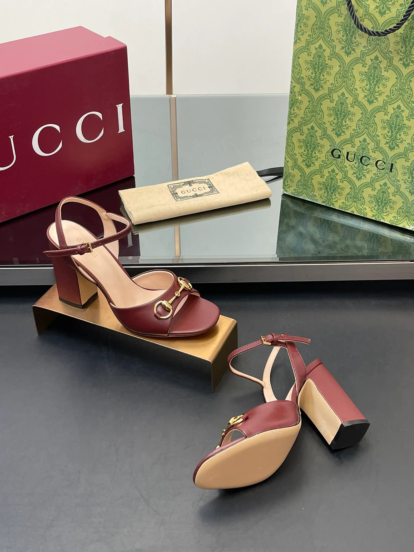 Босоножки Женские Gucci 22799