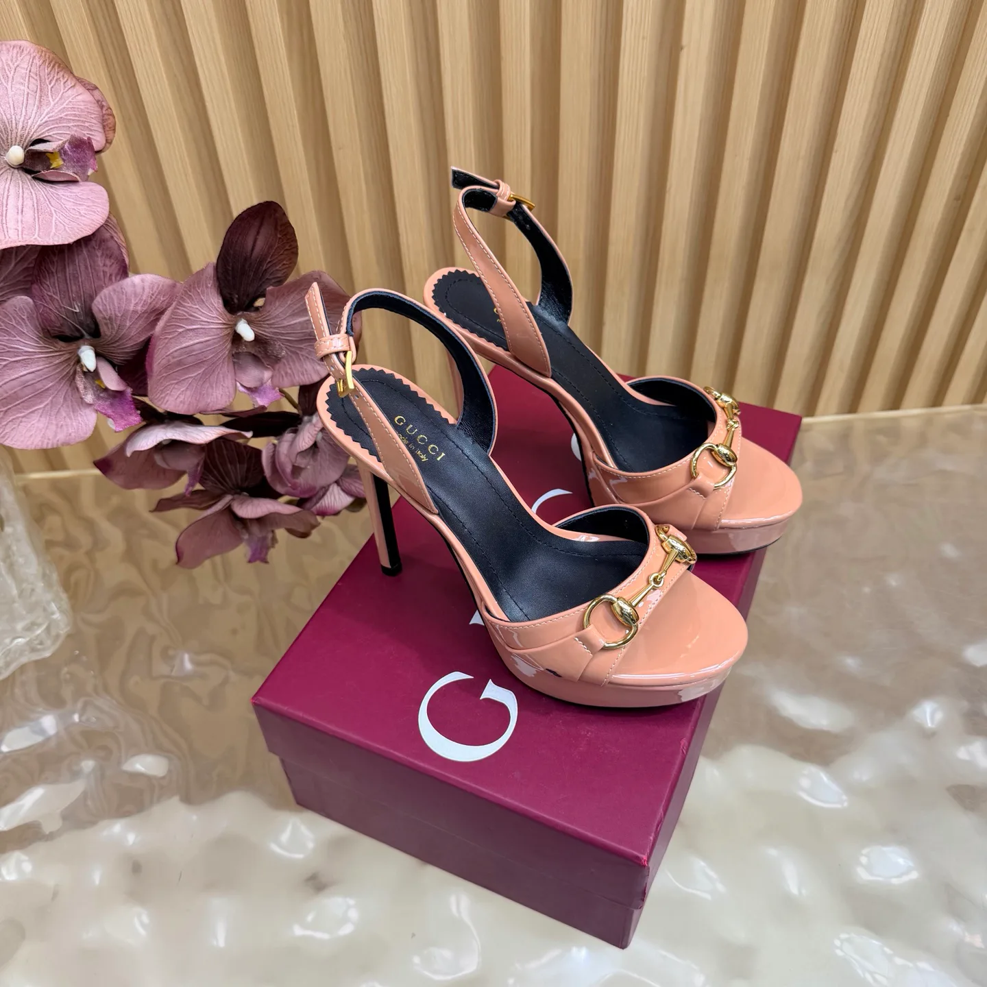 Босоножки Женские Gucci 17467491