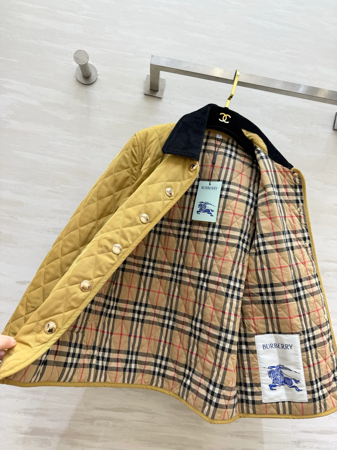 Куртки И Пуховики Женские Burberry 18478809