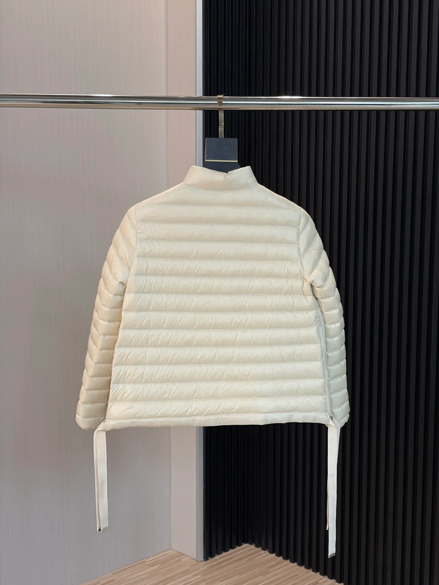 Куртки И Пуховики Мужские Moncler 17908034