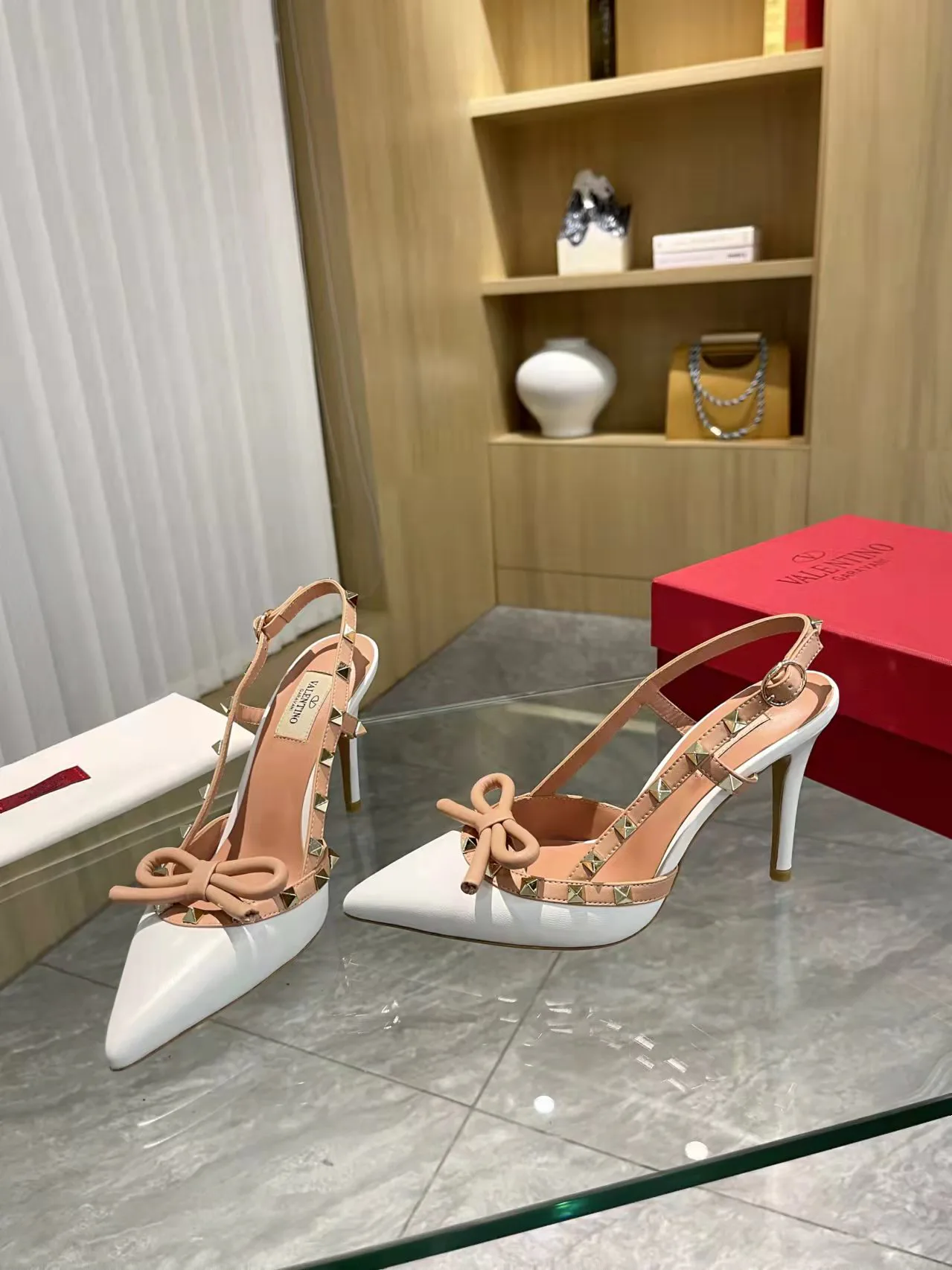 Босоножки Женские Valentino 11602177