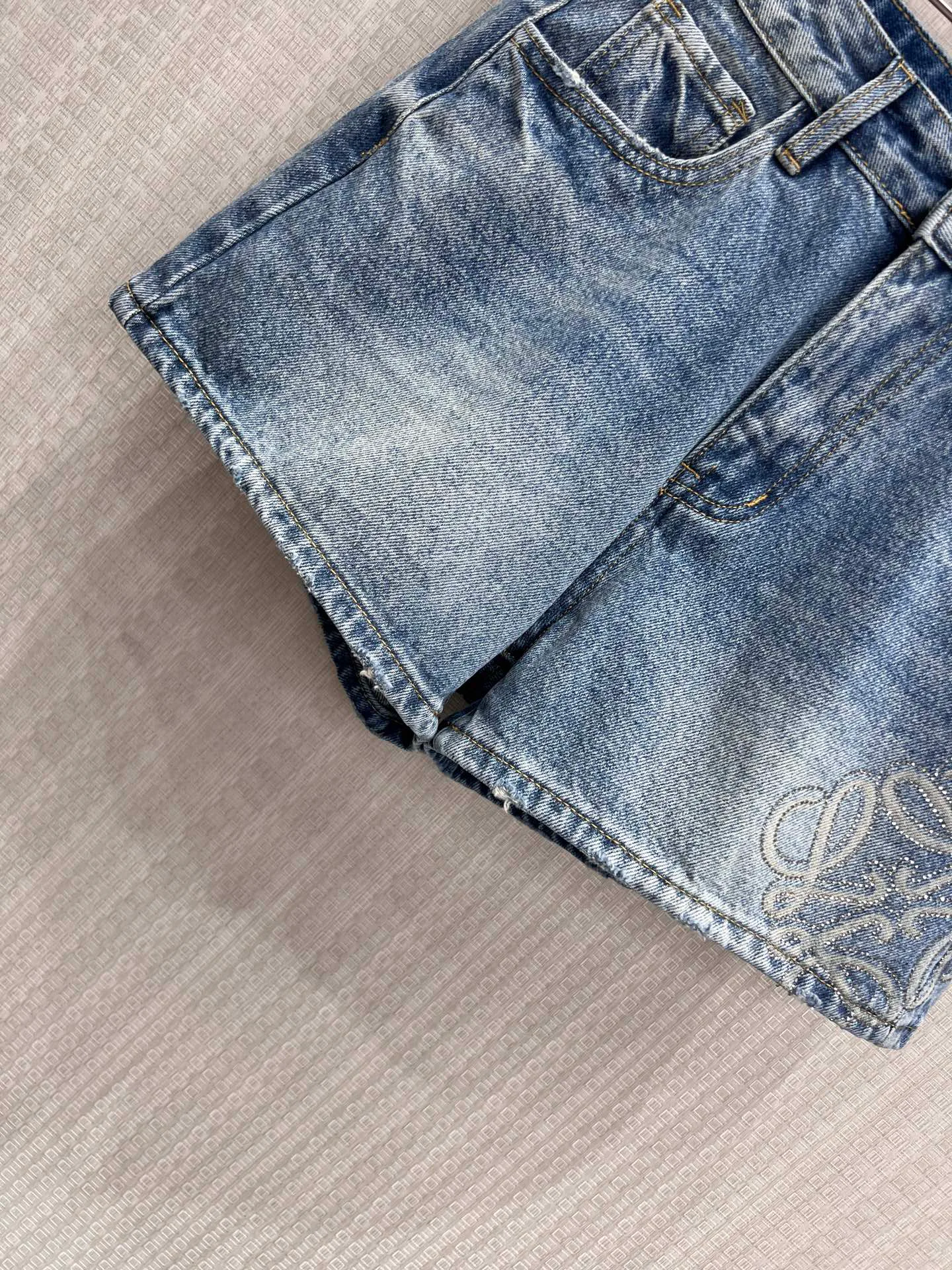 Шорты Женские Loewe 14546362