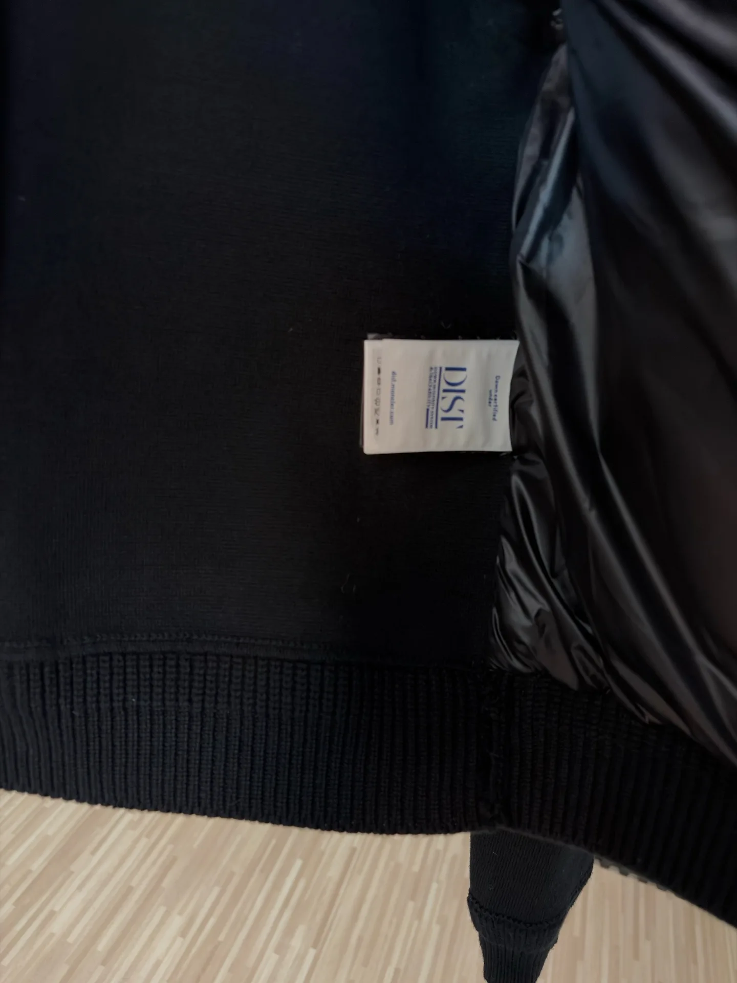 Куртки И Пуховики Мужские Moncler 18231146