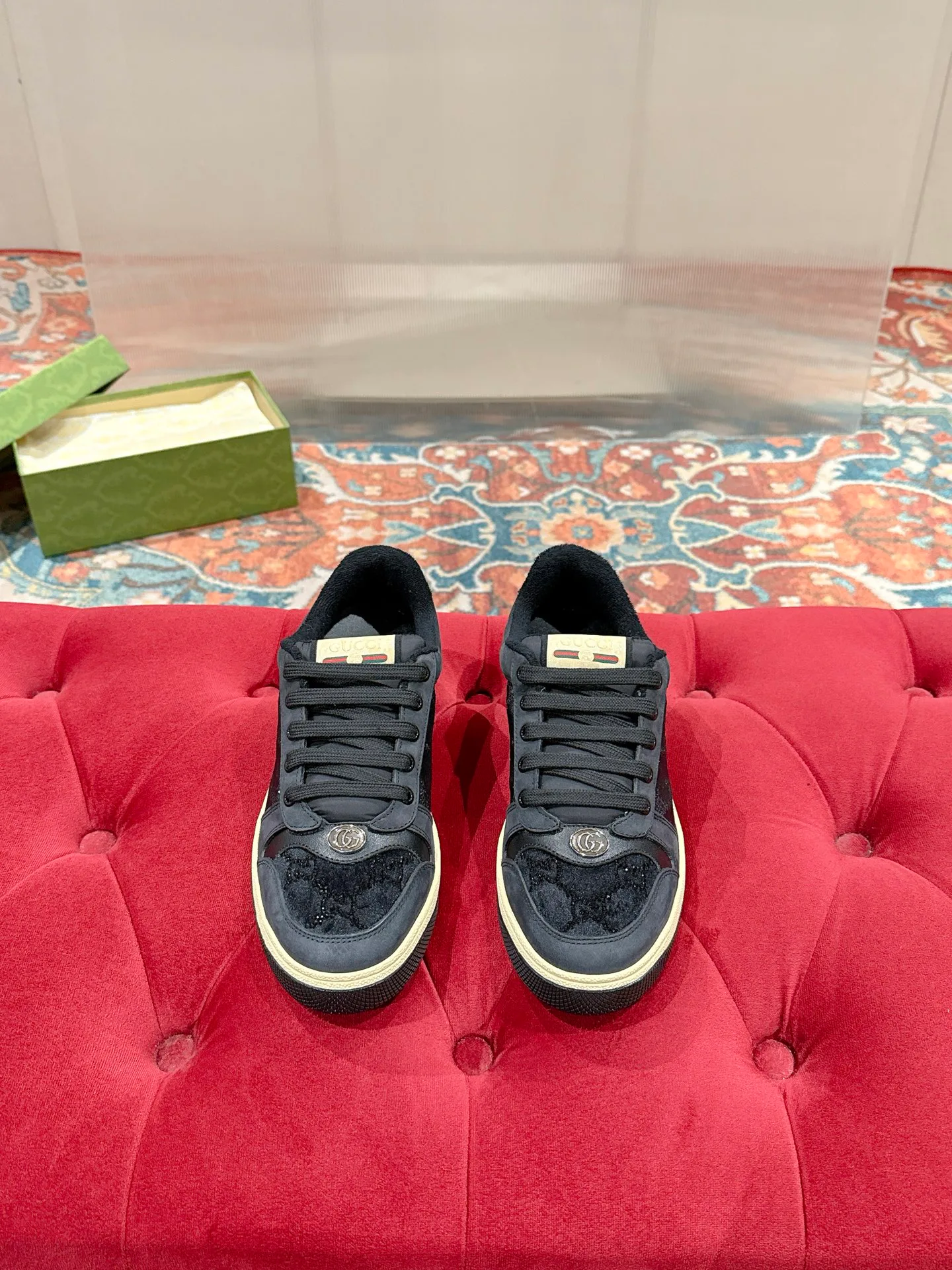 Кроссовки Женские Gucci 17956626