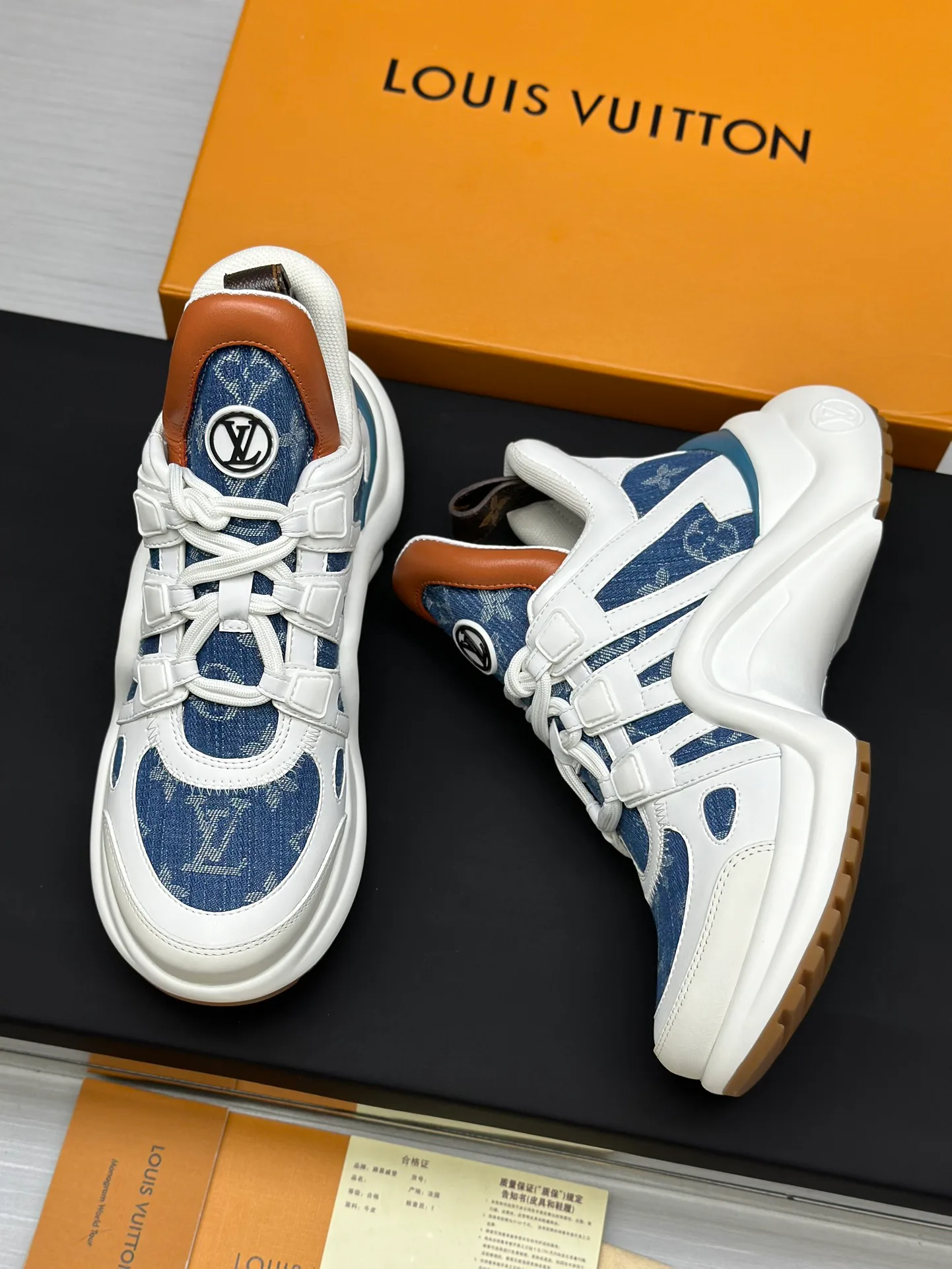 Кроссовки Женские Louis Vuitton 18212002
