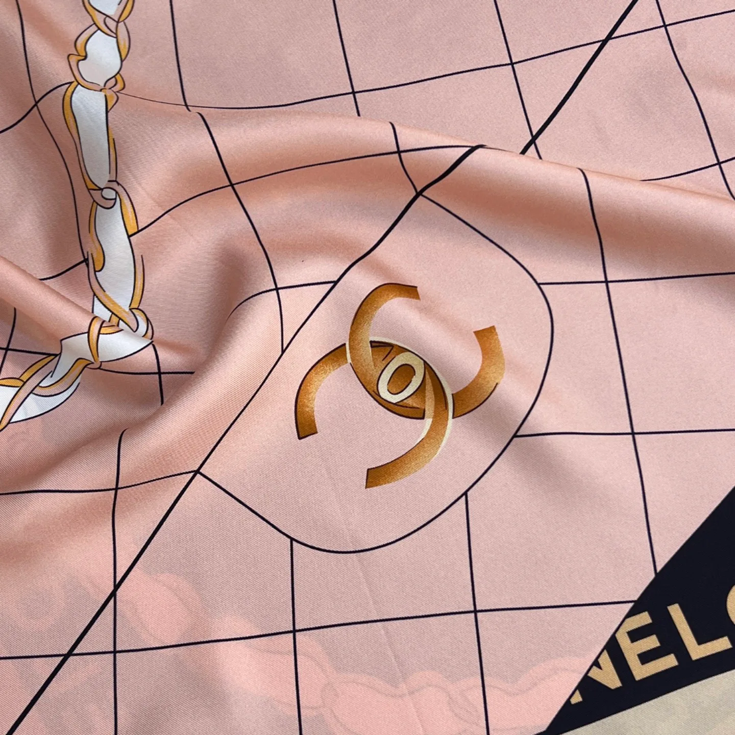 Платки Chanel 13575389