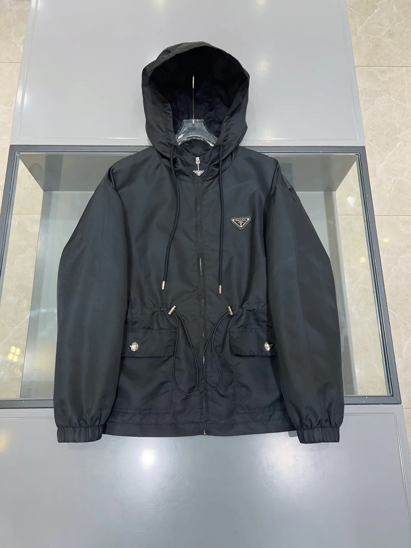 Куртки И Пуховики Женские Prada 13083434