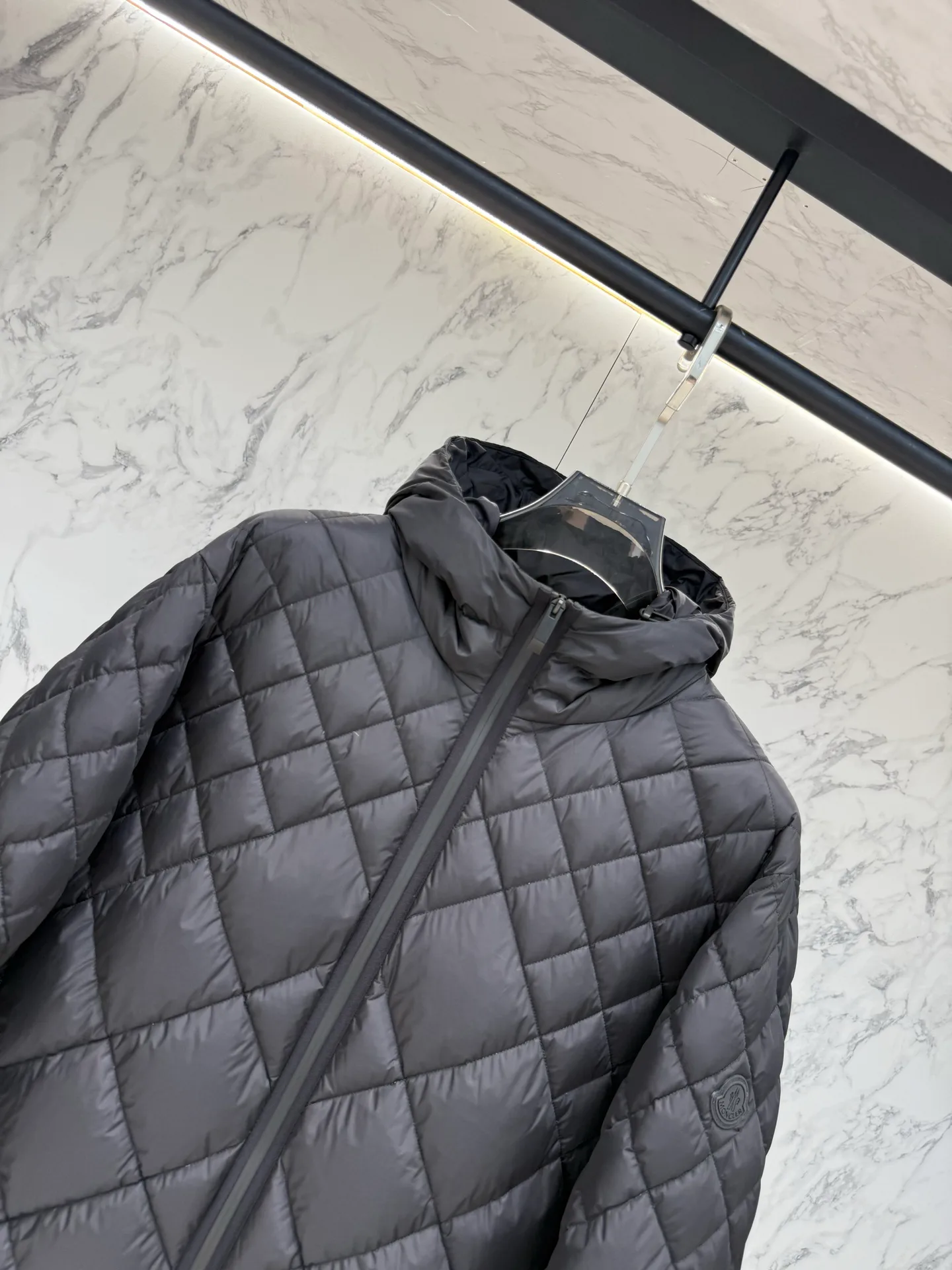 Куртки И Пуховики Мужские Moncler 18214576