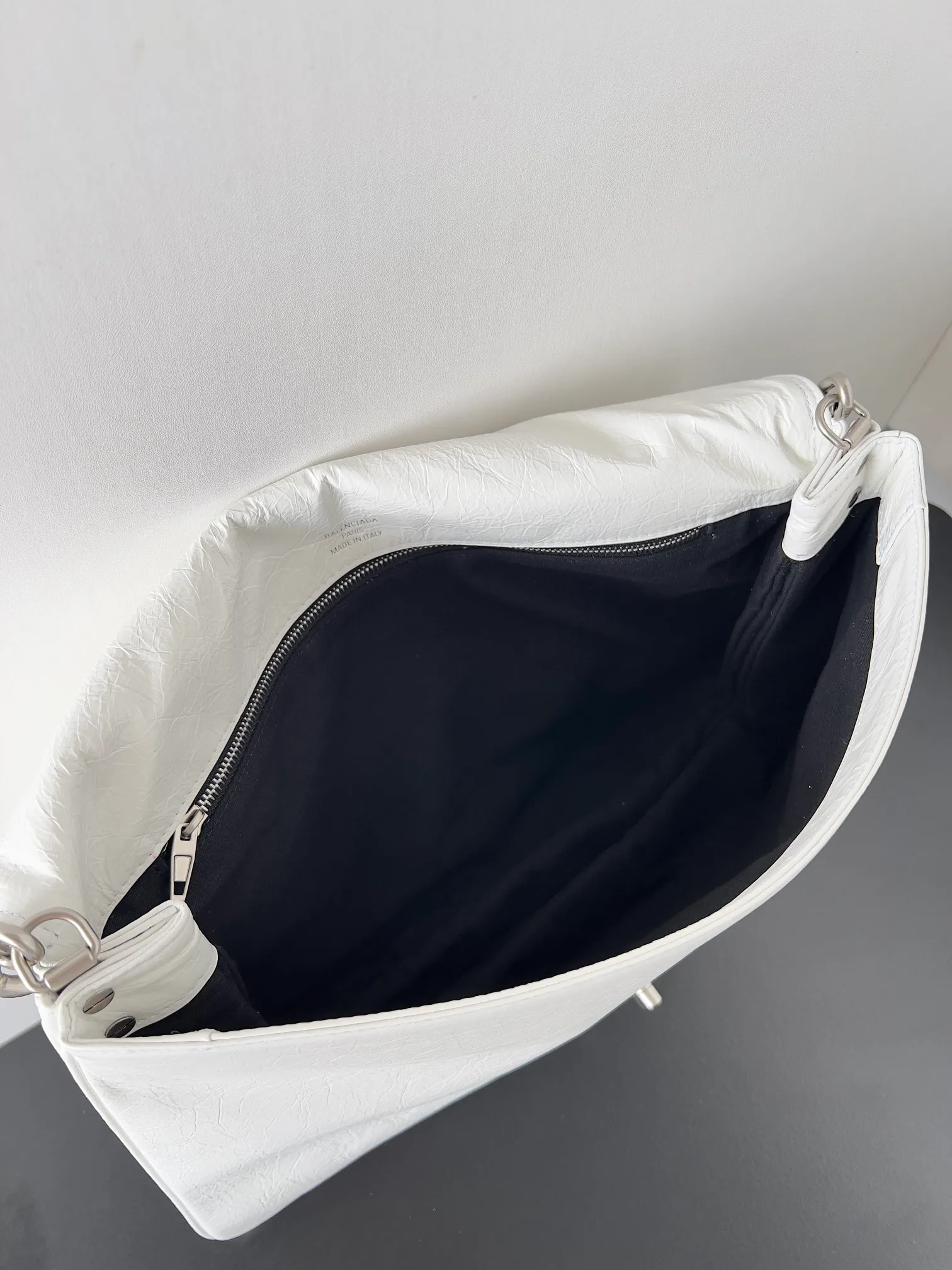 Сумки На Ремне Женские Balenciaga 90202