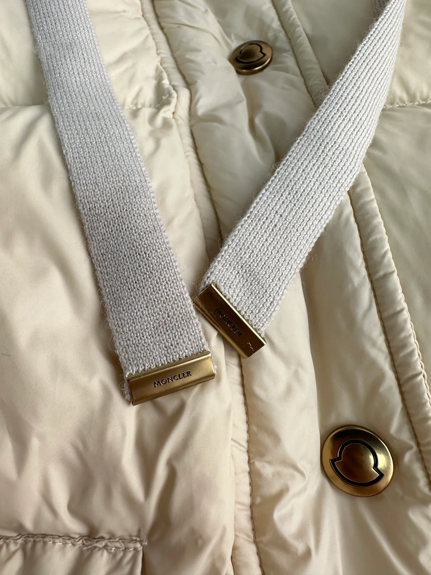 Куртки И Пуховики Женские Moncler 19014089