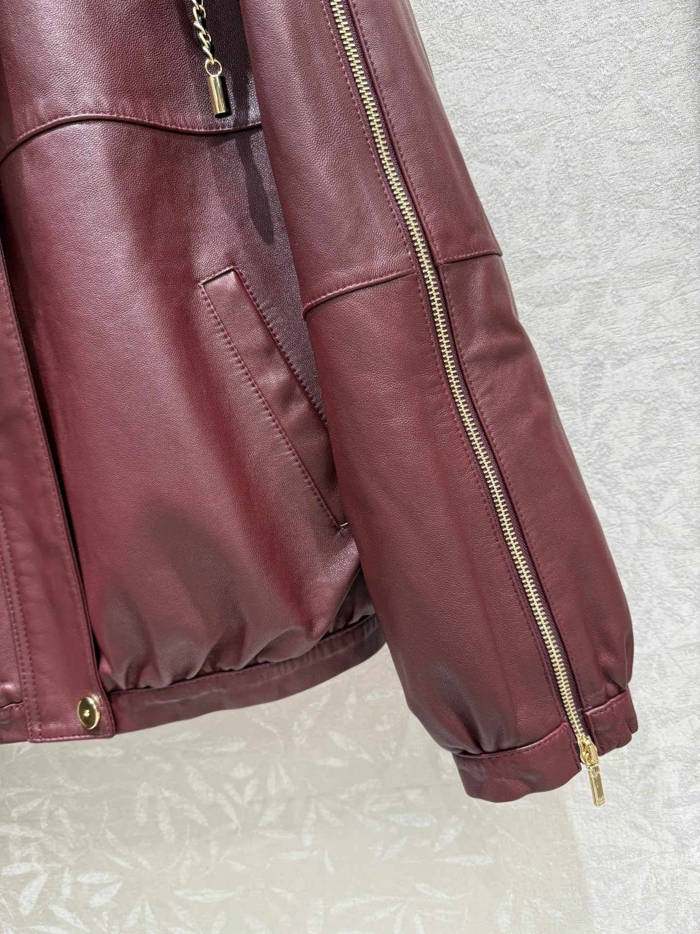 Кожаные Куртки И Дублёнки Женские Chanel 18172609