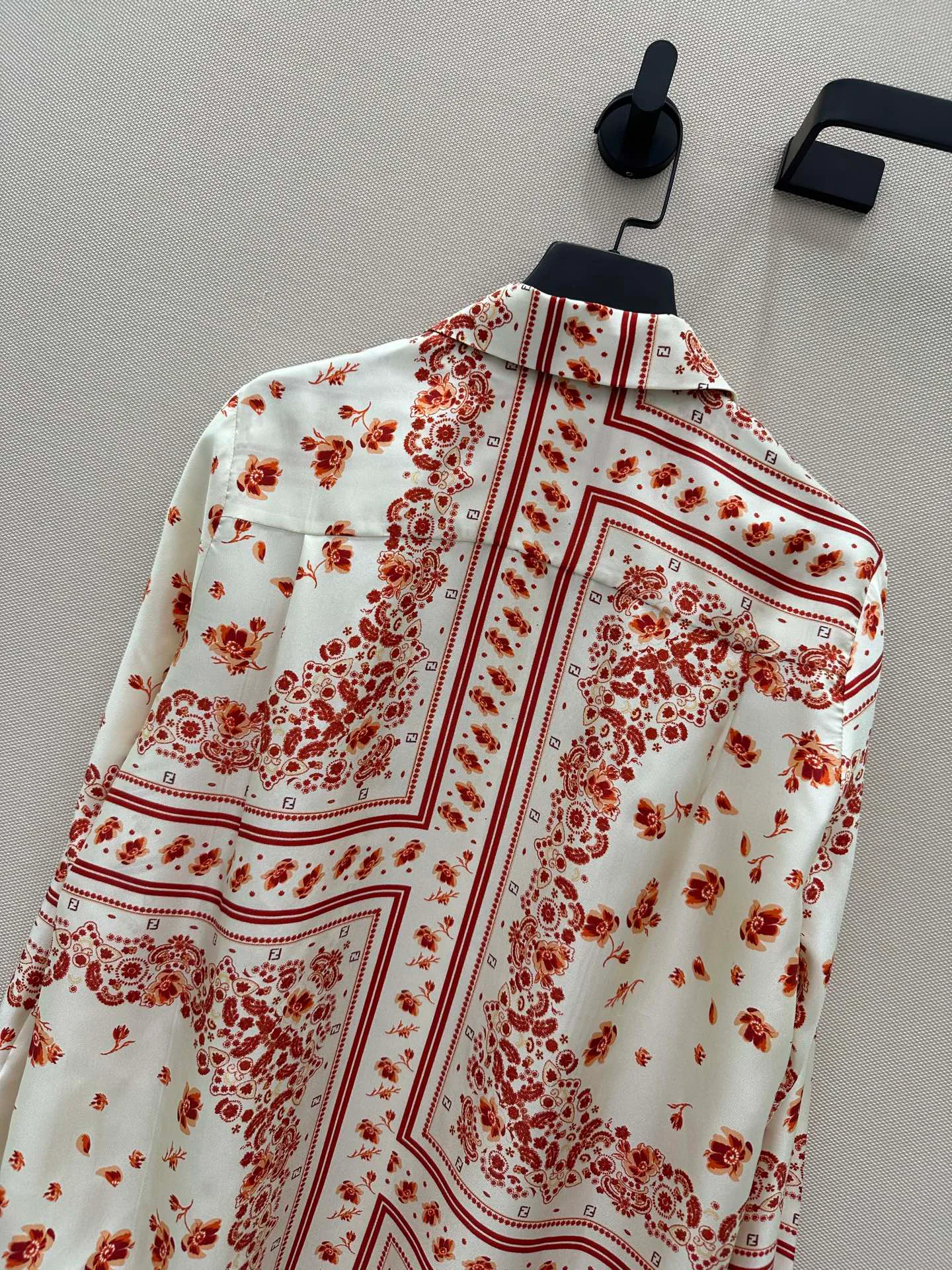 Рубашки Женские Fendi 11401530