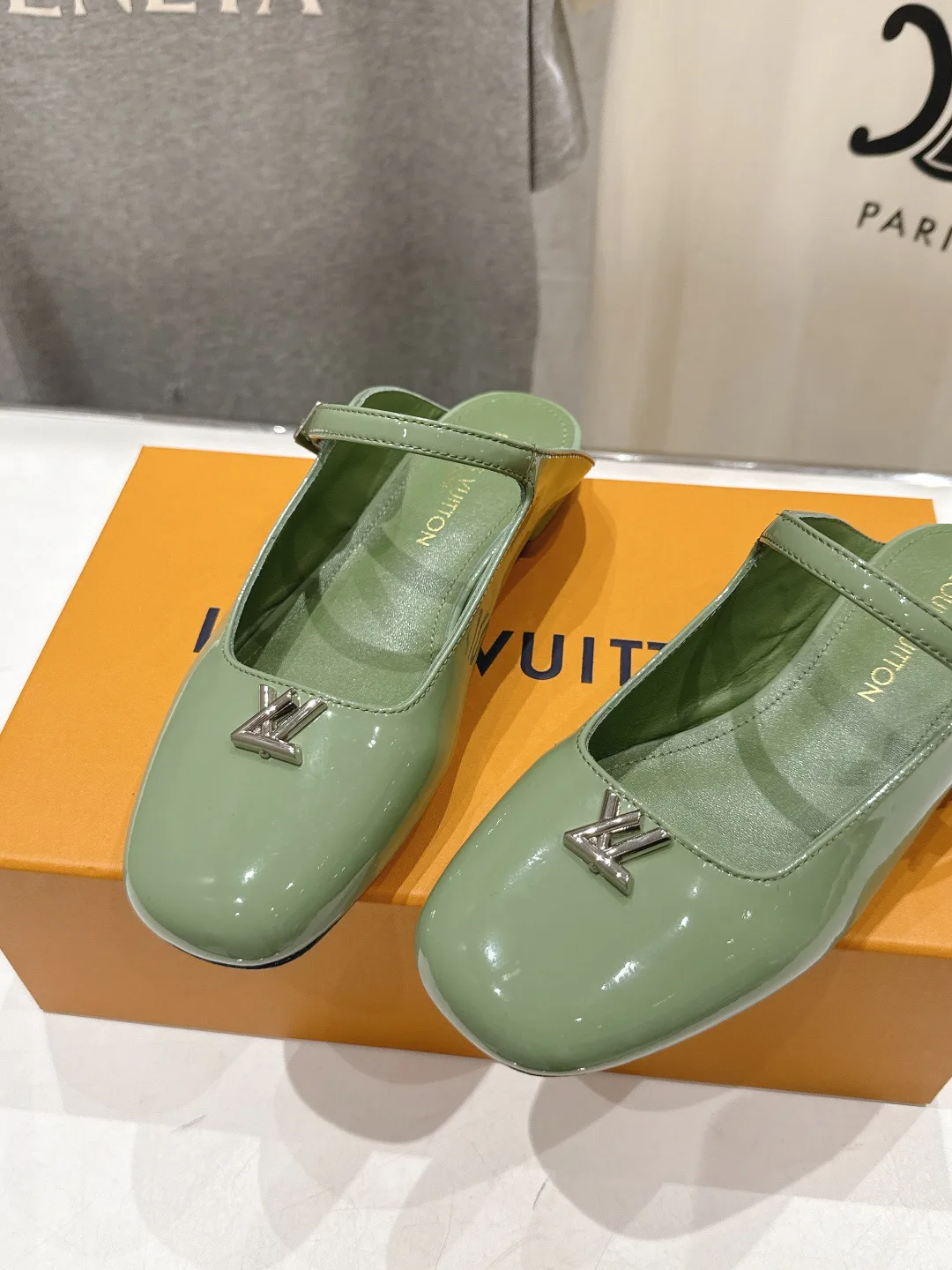 Туфли Женские Louis Vuitton 12711294