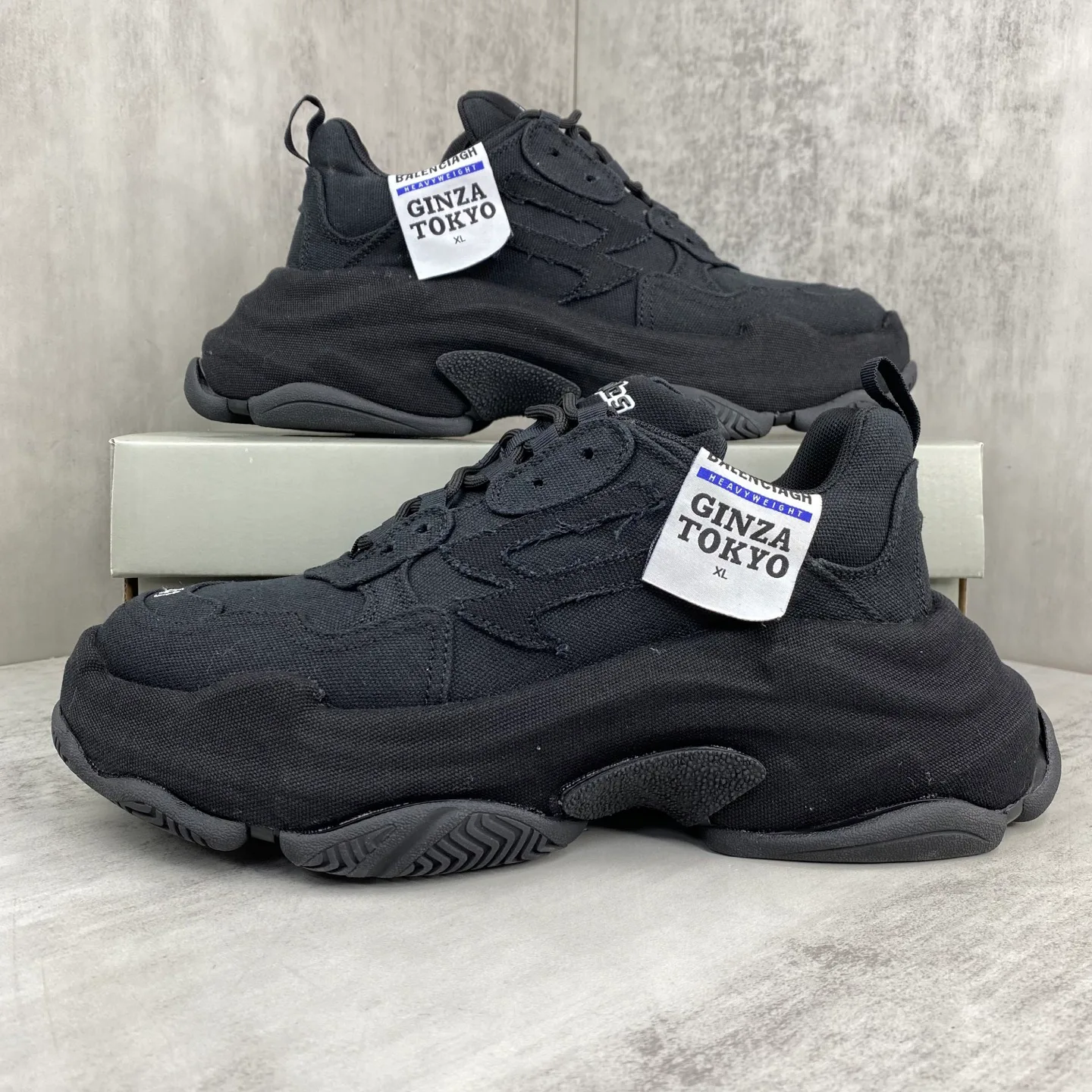 Кроссовки Женские Balenciaga 11216252
