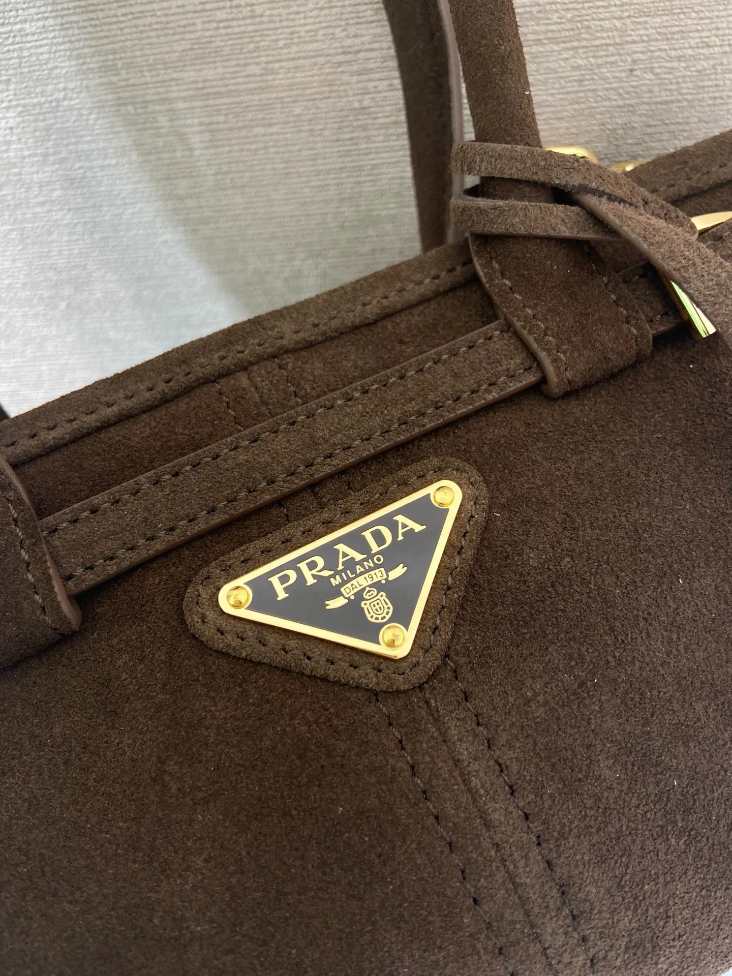 Классические Сумки Женские Prada 18237648