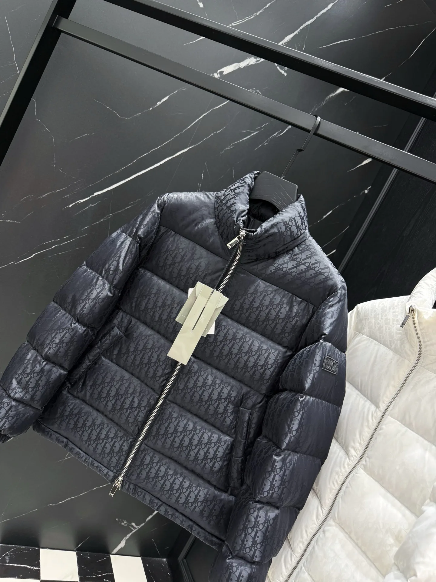 Куртки И Пуховики Женские Christian Dior 18129892